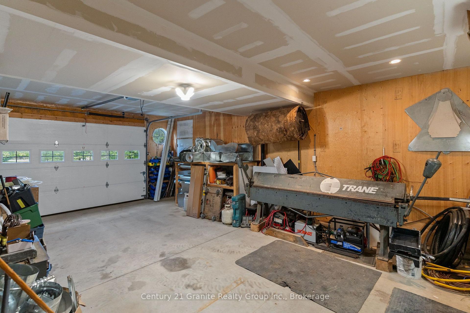 Photo 33 of 58 Winchester Drive, Kawartha Lakes, Somerville — HOMEH