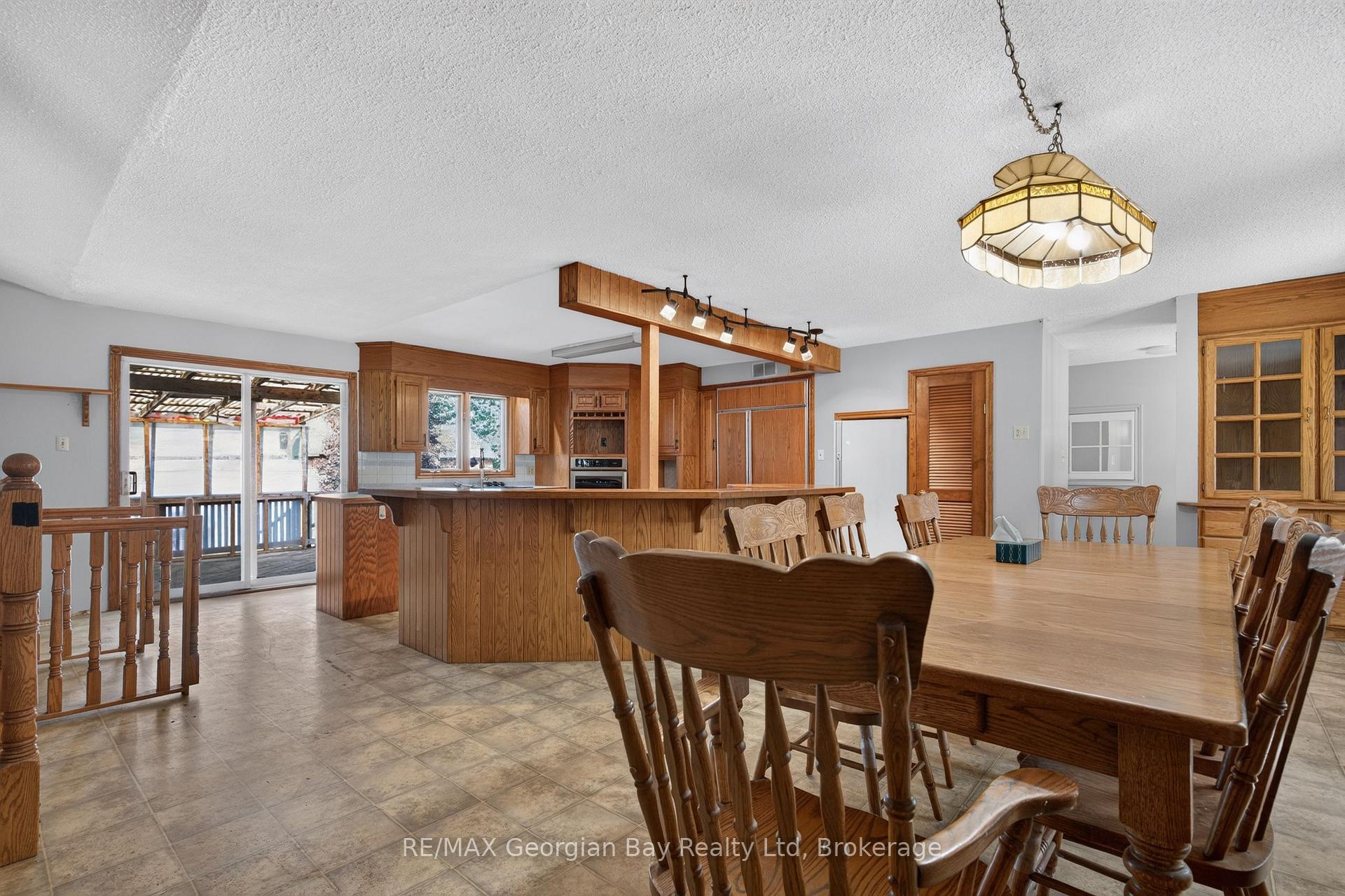 Photo 10 of 630 4 Concession Road W, Tiny, Rural Tiny — HOMEH