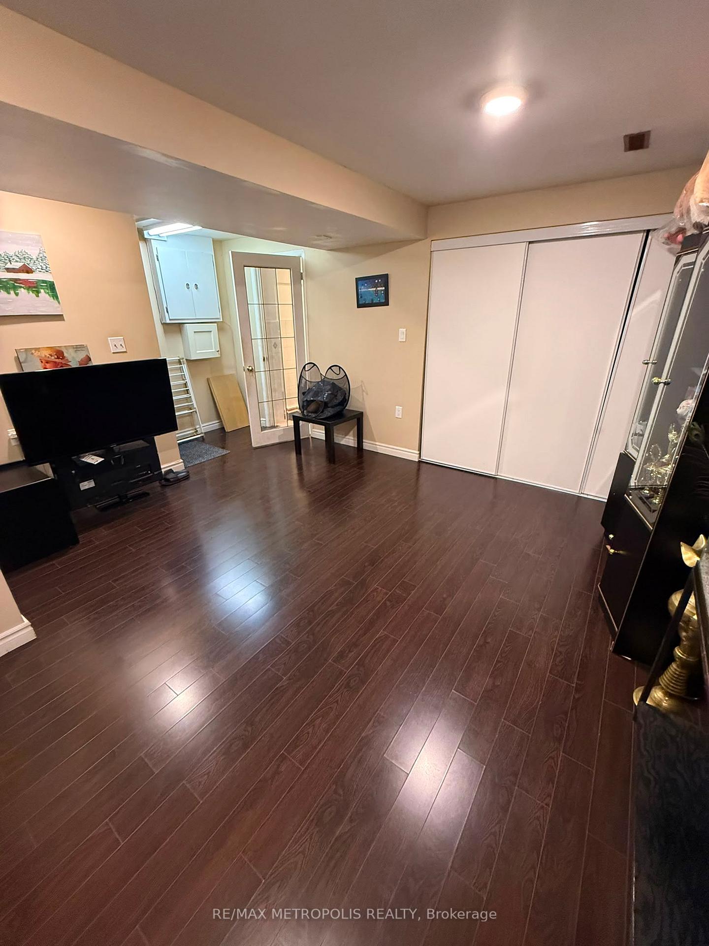 Photo 2 of Unit Basement, 57 Beckwith Crescent, Markham, Milliken Mills East — HOMEH