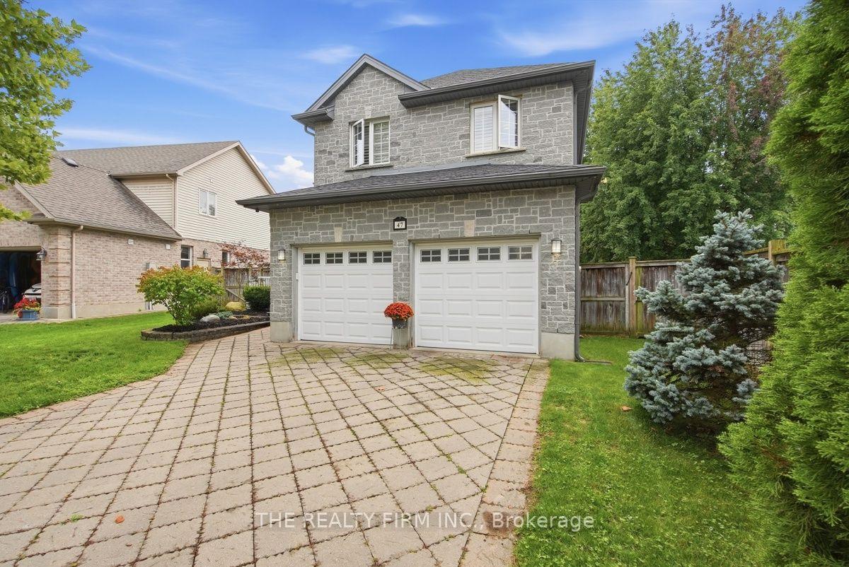 Photo 2 of 47 Greyrock Crescent, London, East A — HOMEH