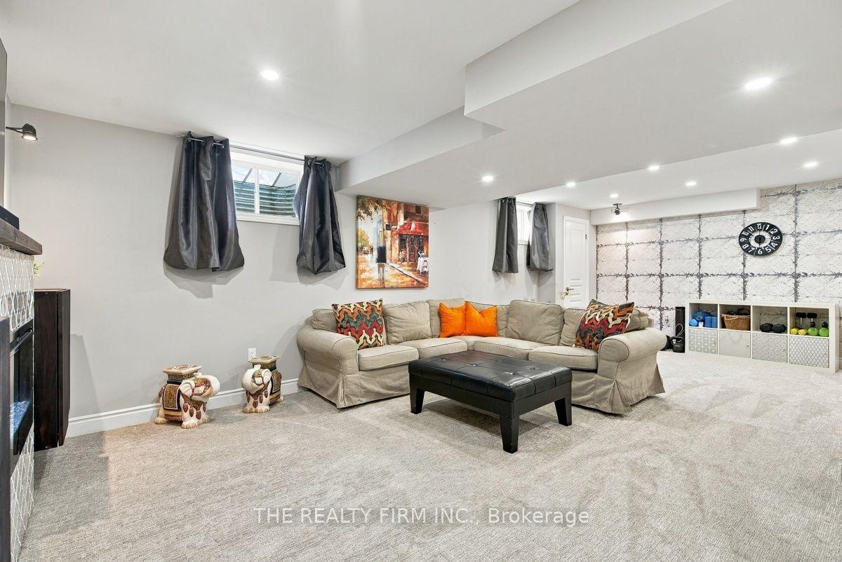 Photo 30 of 47 Greyrock Crescent, London, East A — HOMEH