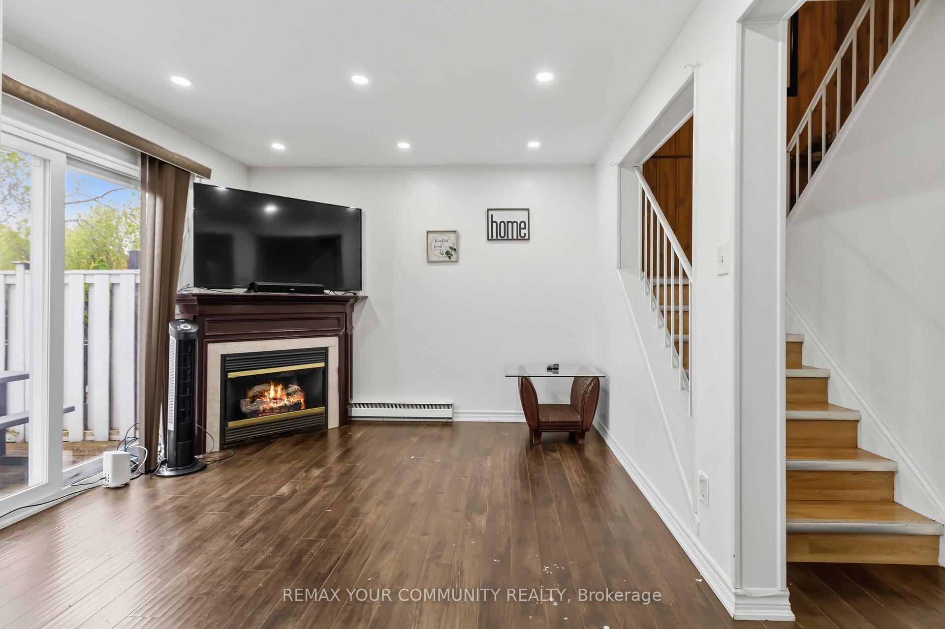 Photo 12 of 11 Grantbrook Court, Brampton, Northgate — HOMEH