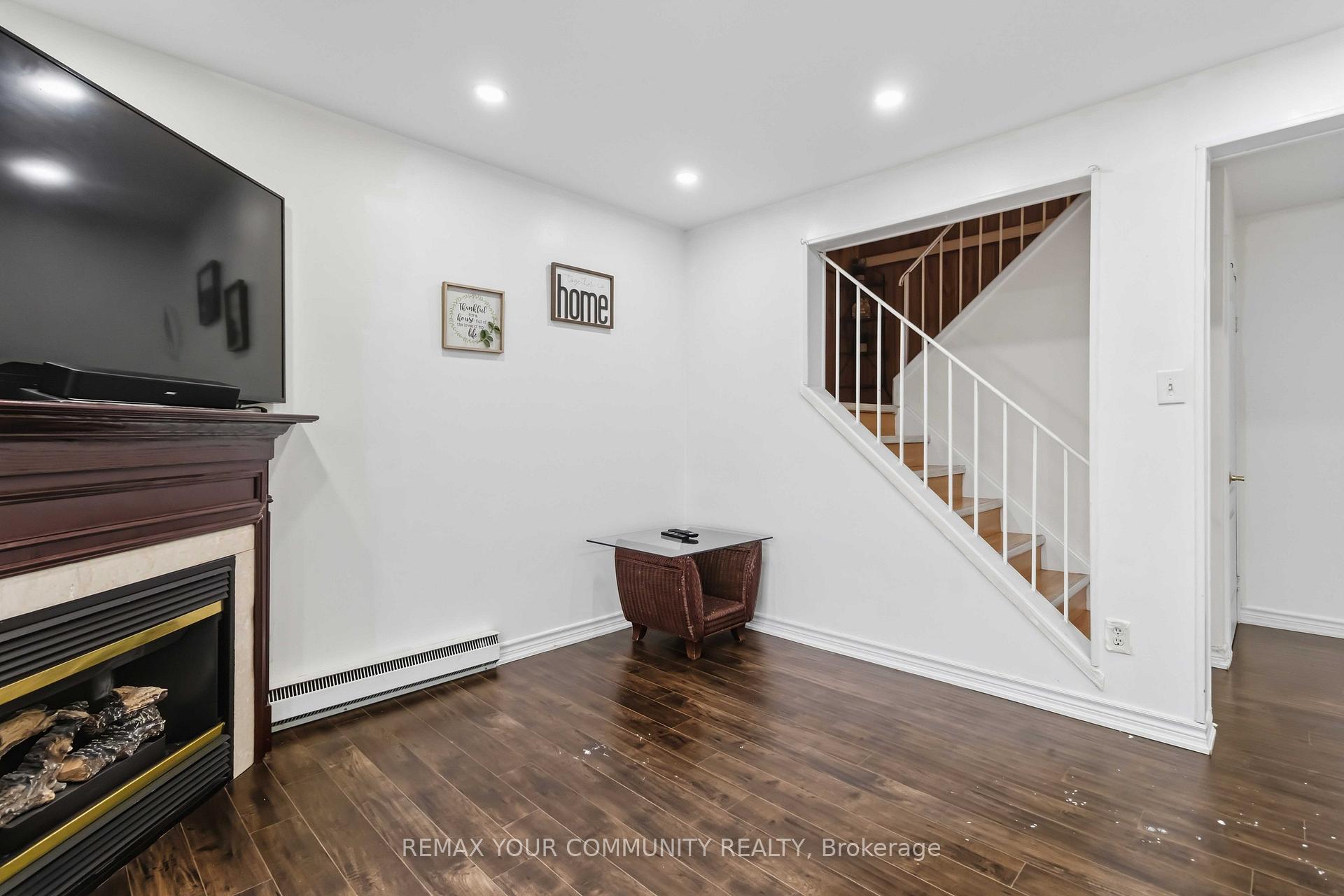 Photo 18 of 11 Grantbrook Court, Brampton, Northgate — HOMEH