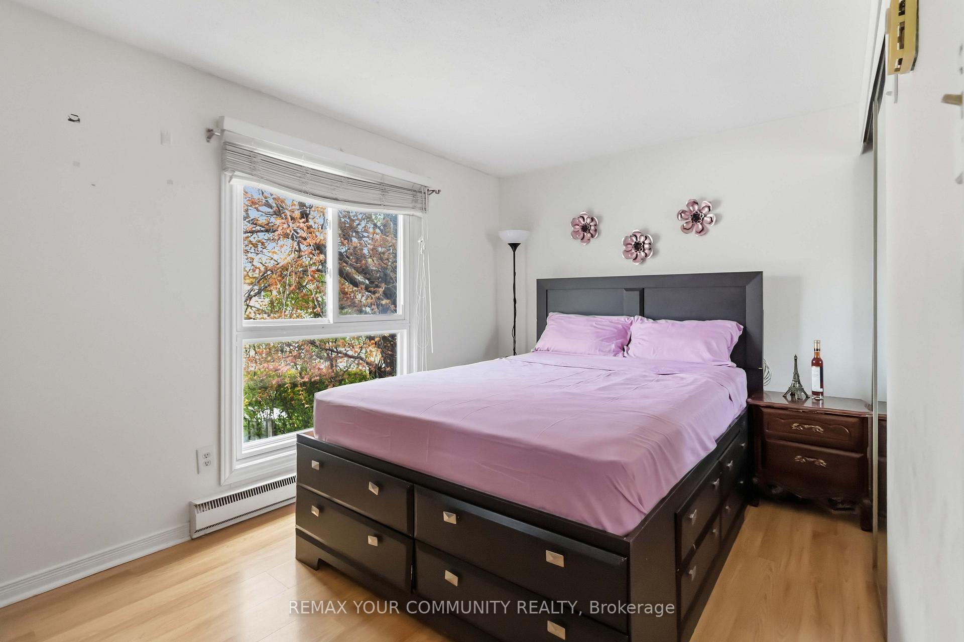 Photo 13 of 11 Grantbrook Court, Brampton, Northgate — HOMEH