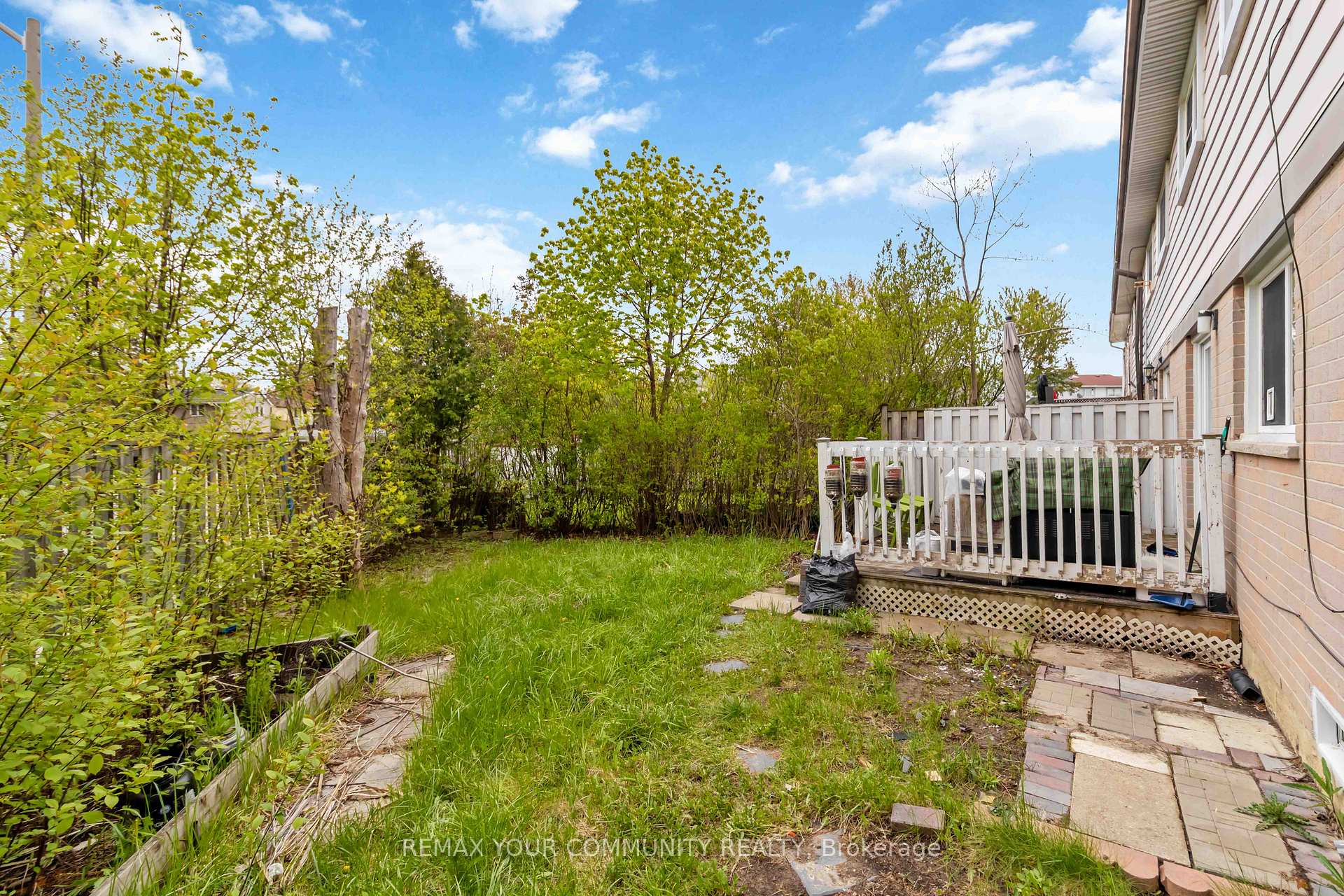 Photo 25 of 11 Grantbrook Court, Brampton, Northgate — HOMEH