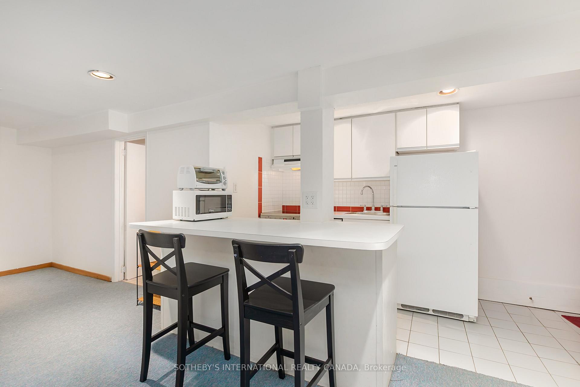 Photo 10 of Unit Lower, 89 Willcocks Street, Toronto, University — HOMEH