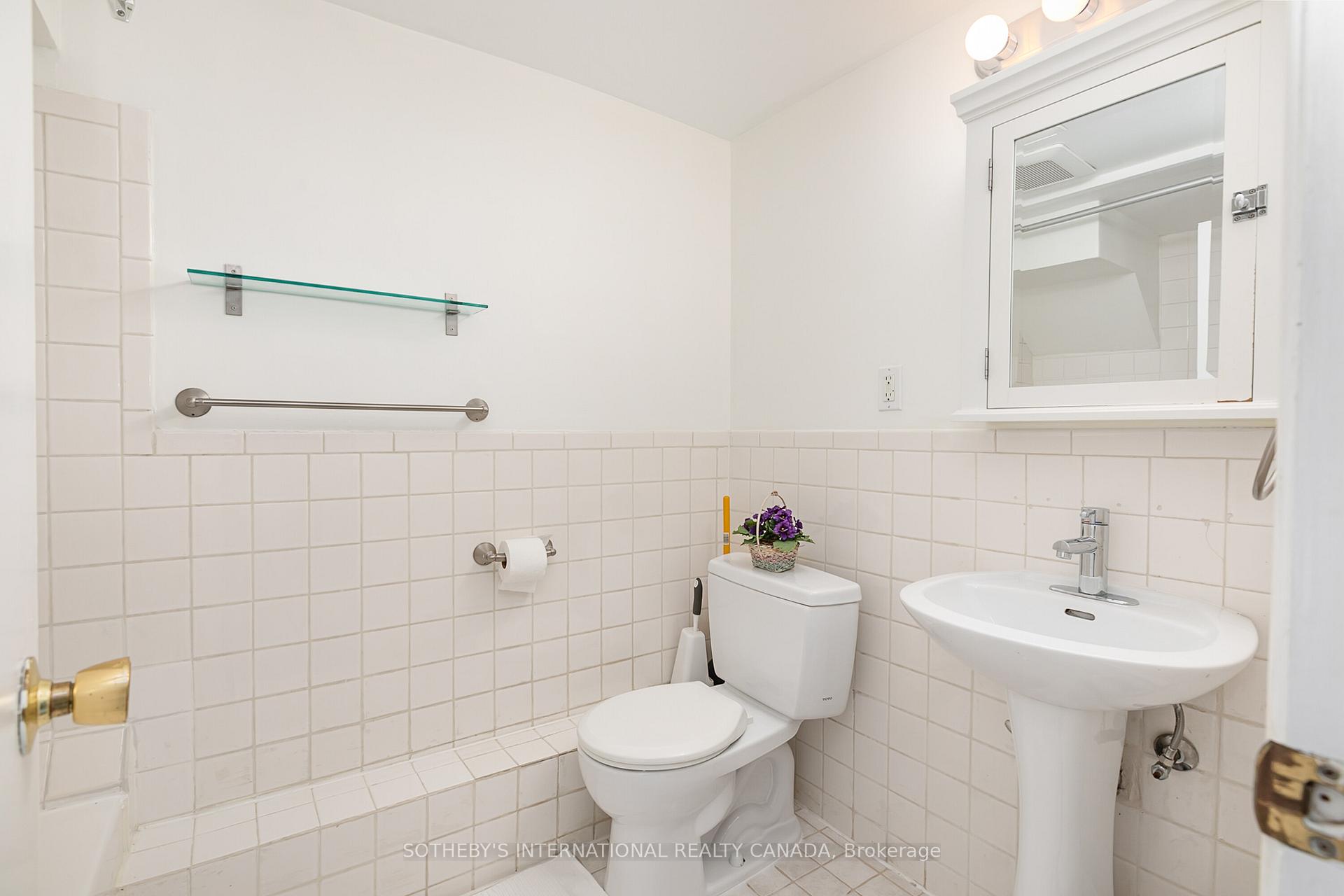 Photo 13 of Unit Lower, 89 Willcocks Street, Toronto, University — HOMEH