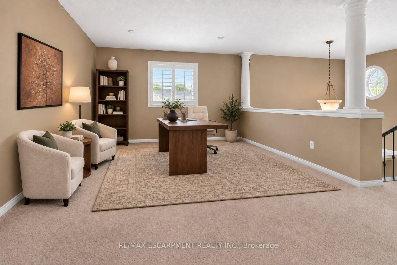 Photo 17 of 123 Moorland Crescent, Hamilton, Meadowlands — HOMEH