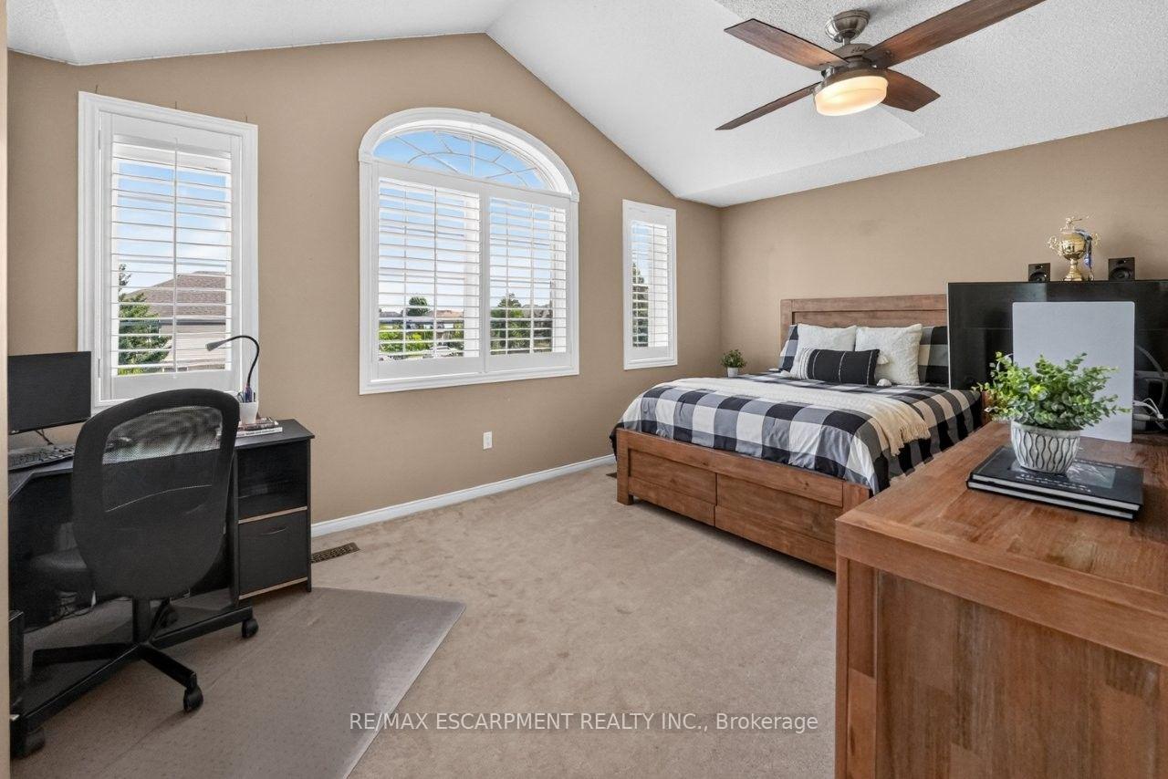Photo 21 of 123 Moorland Crescent, Hamilton, Meadowlands — HOMEH