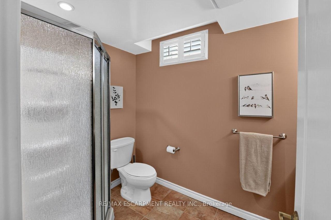 Photo 31 of 123 Moorland Crescent, Hamilton, Meadowlands — HOMEH