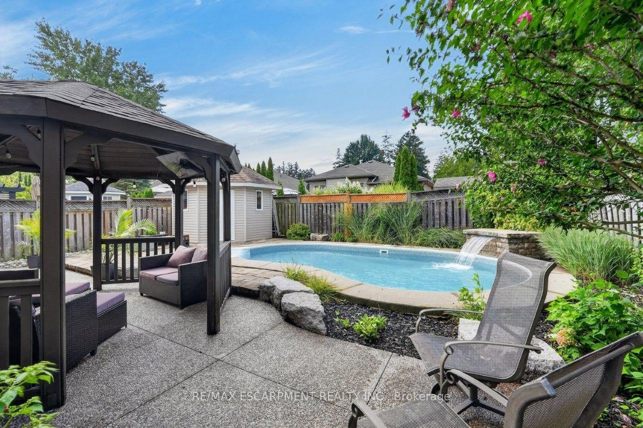 Photo 33 of 123 Moorland Crescent, Hamilton, Meadowlands — HOMEH
