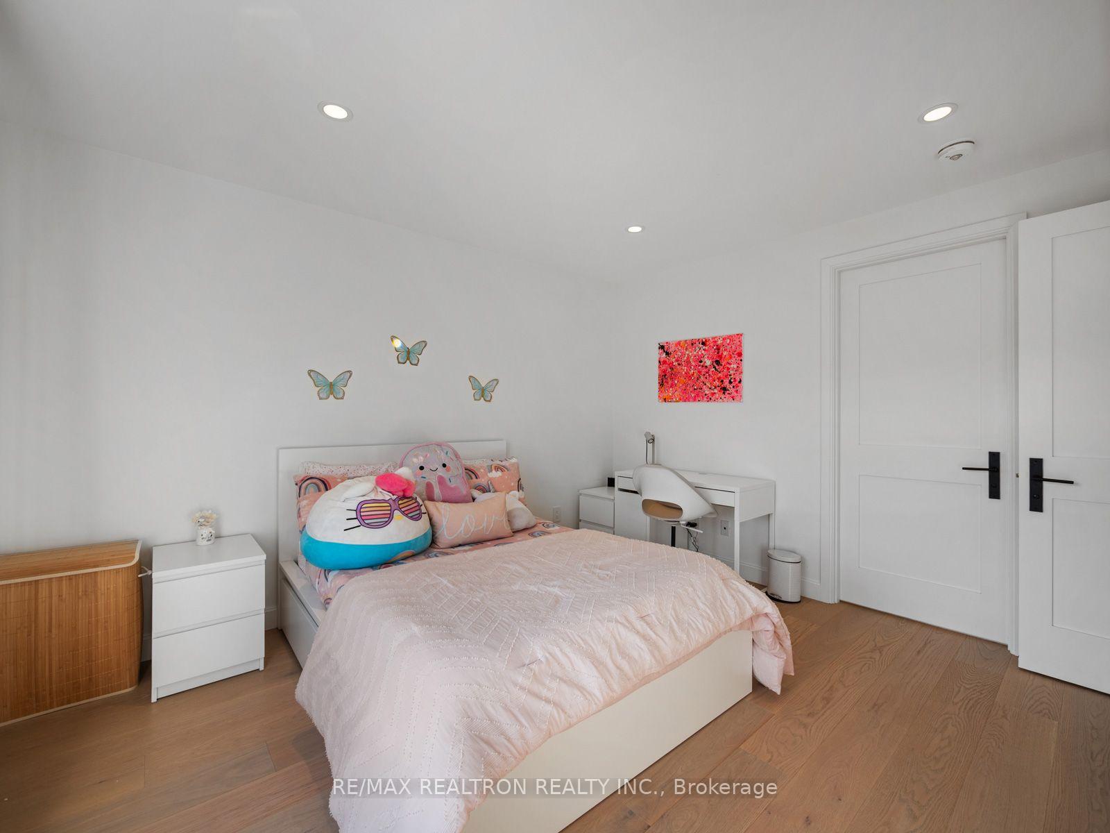 Photo 21 of 240 Maxwell Street, North York, Bathurst Manor — HOMEH