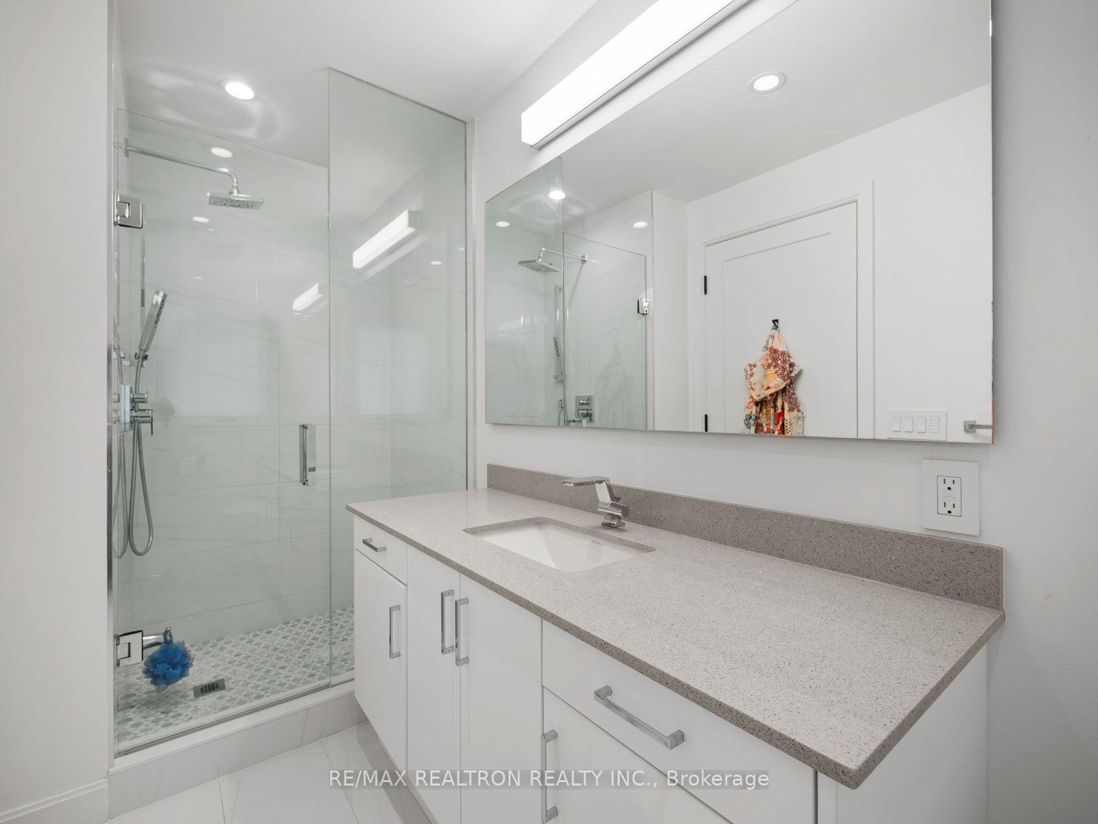 Photo 24 of 240 Maxwell Street, North York, Bathurst Manor — HOMEH