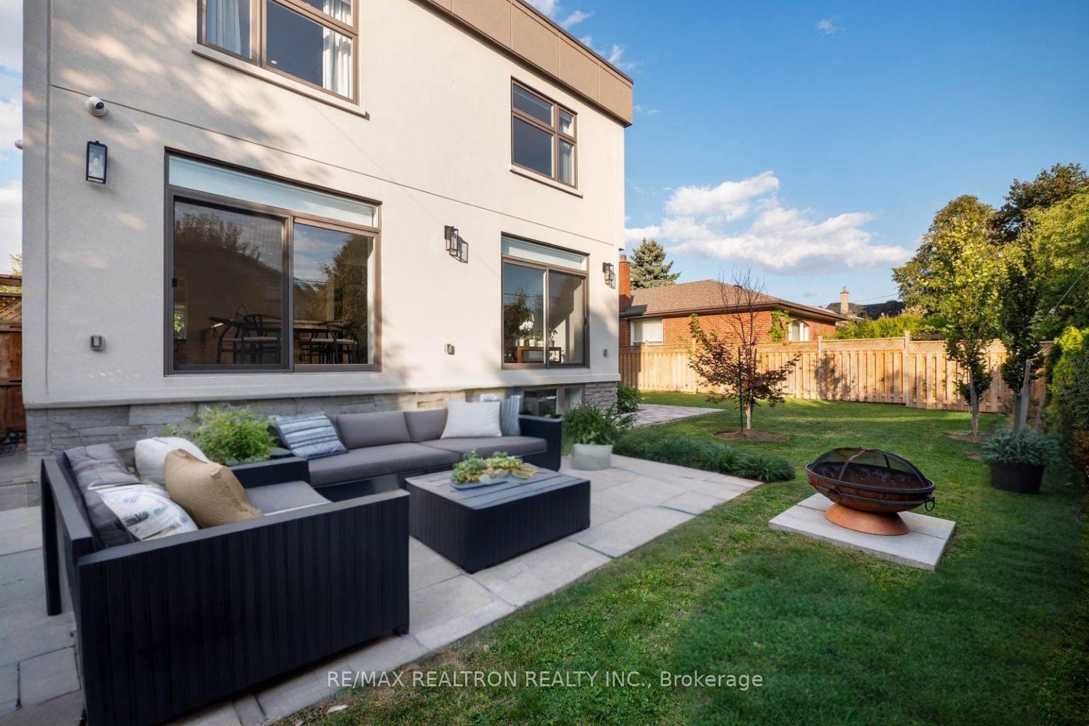 Photo 29 of 240 Maxwell Street, North York, Bathurst Manor — HOMEH