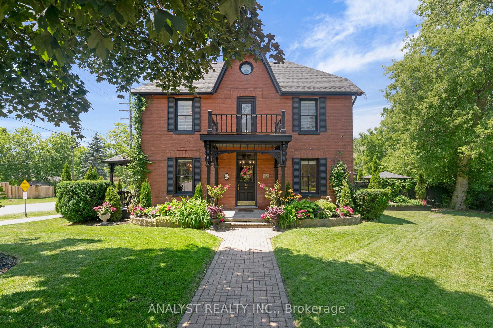 Photo 1 of 20 King Street S, Innisfil, Cookstown — HOMEH