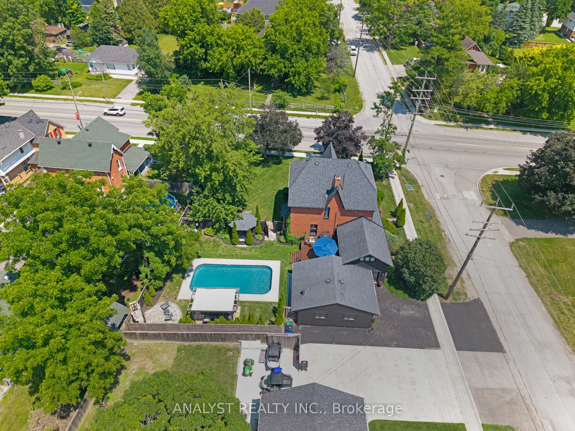 Photo 46 of 20 King Street S, Innisfil, Cookstown — HOMEH