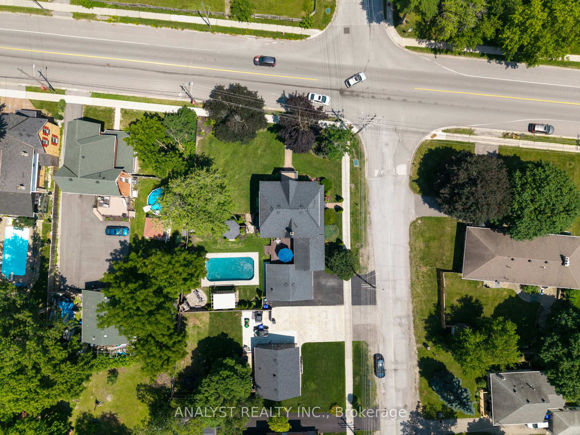 Photo 48 of 20 King Street S, Innisfil, Cookstown — HOMEH