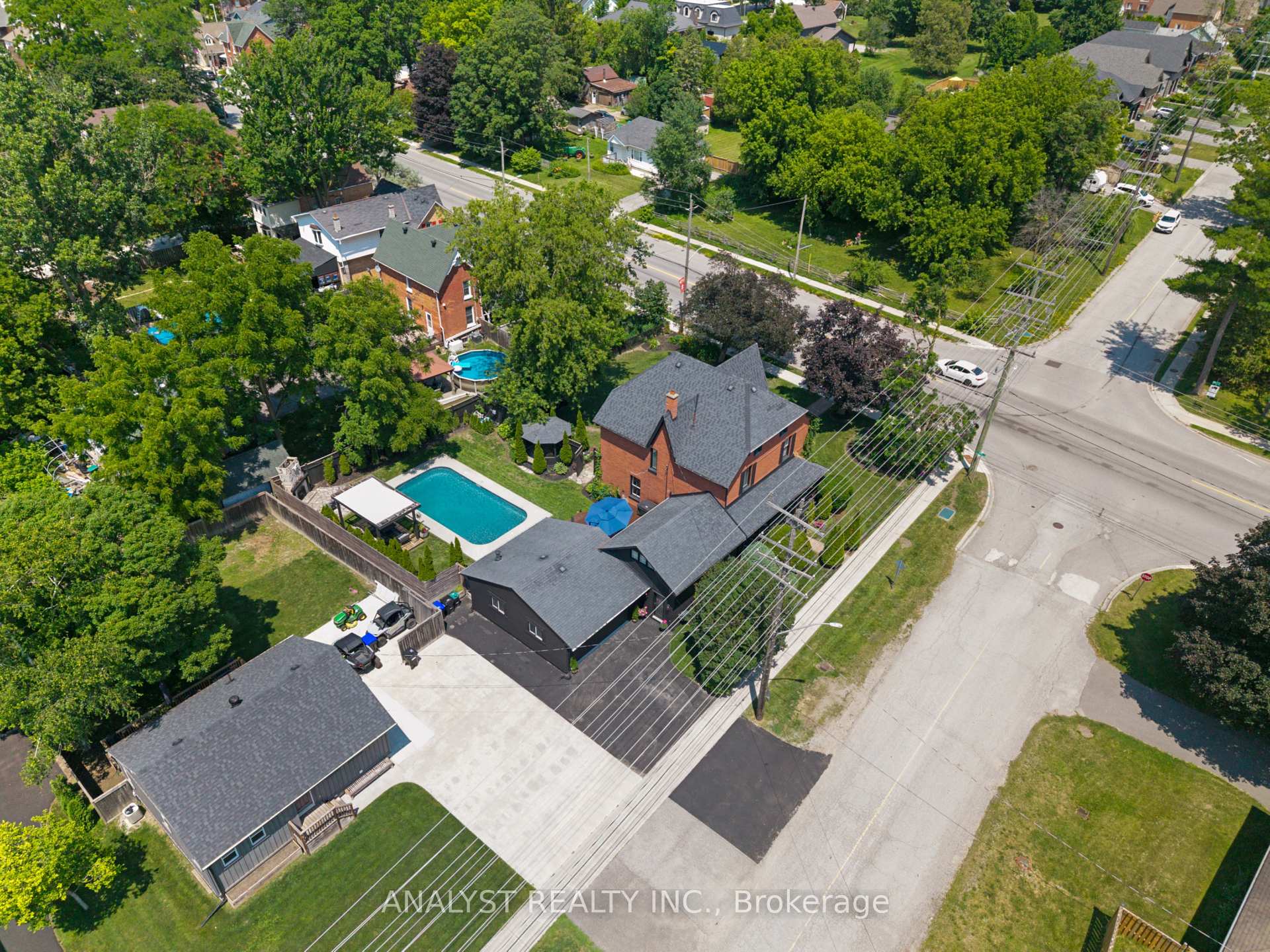 Photo 49 of 20 King Street S, Innisfil, Cookstown — HOMEH