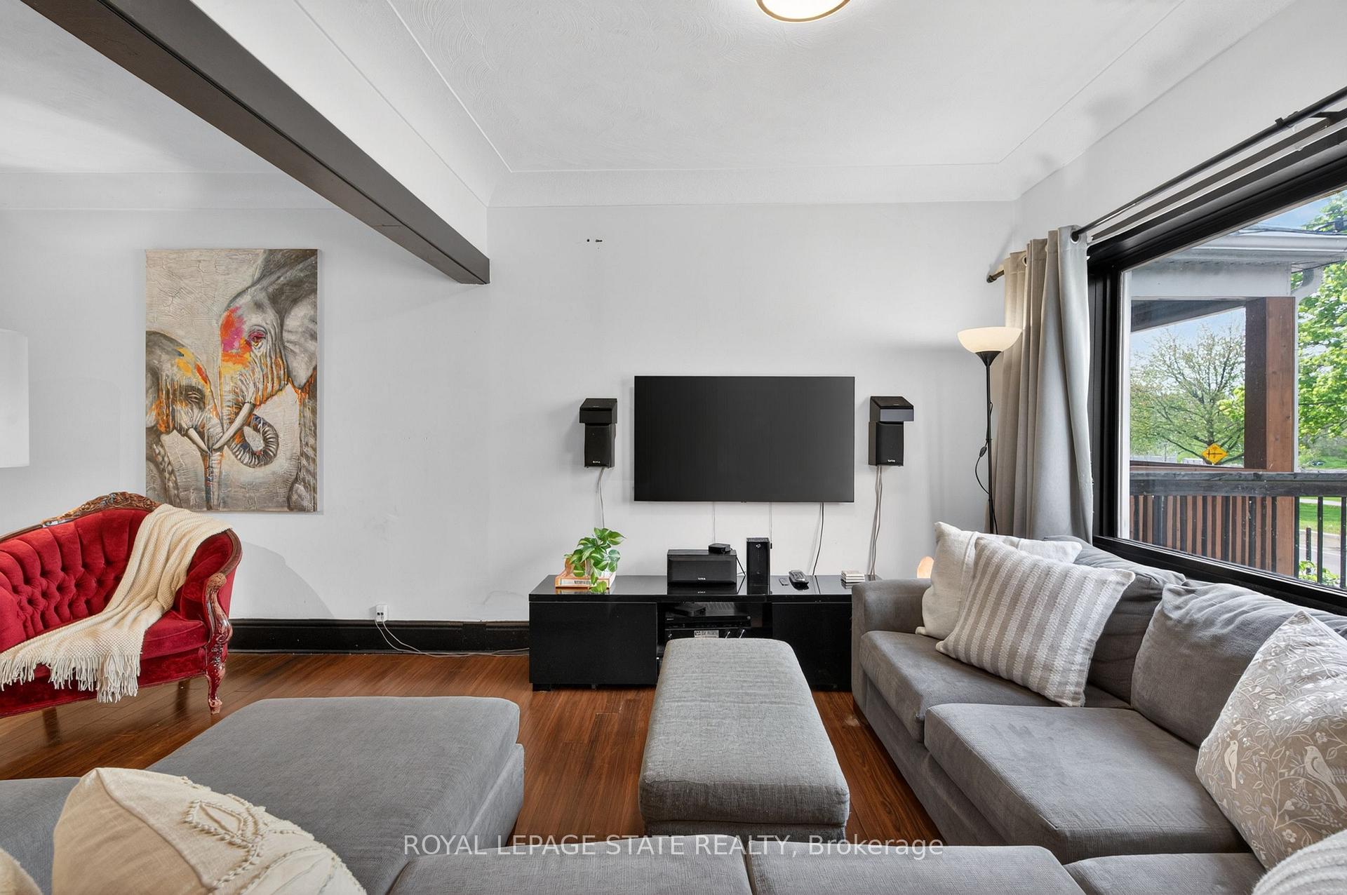 Photo 8 of 147 Strachan Street E, Hamilton, North End — HOMEH