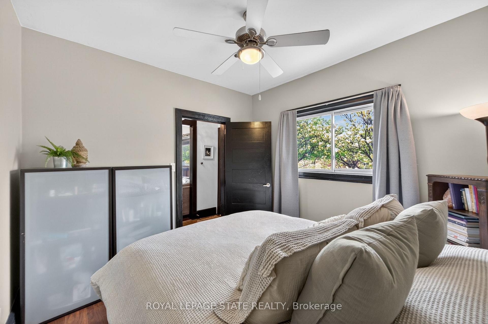 Photo 10 of 147 Strachan Street E, Hamilton, North End — HOMEH