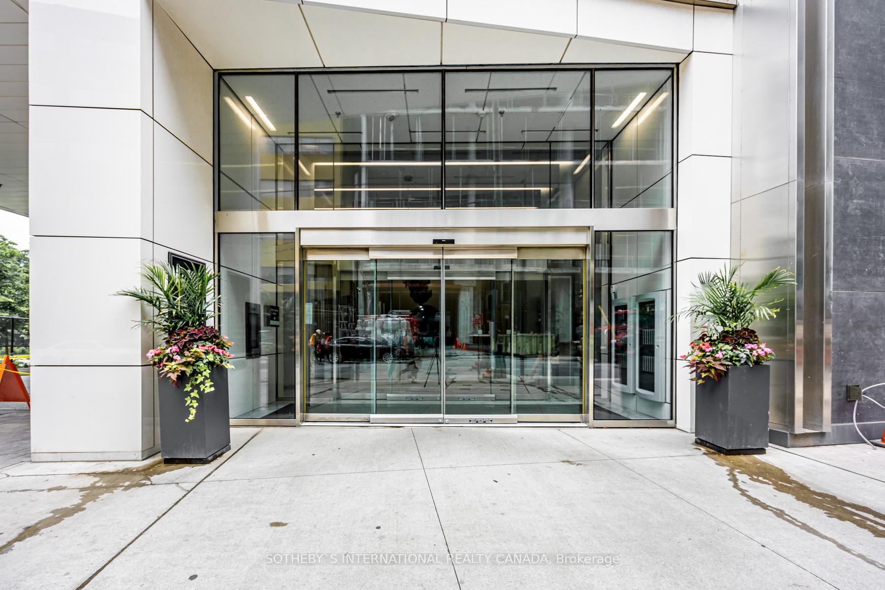 Photo 2 of Unit 907, 5 Soudan Avenue, Toronto, Mount Pleasant West — HOMEH