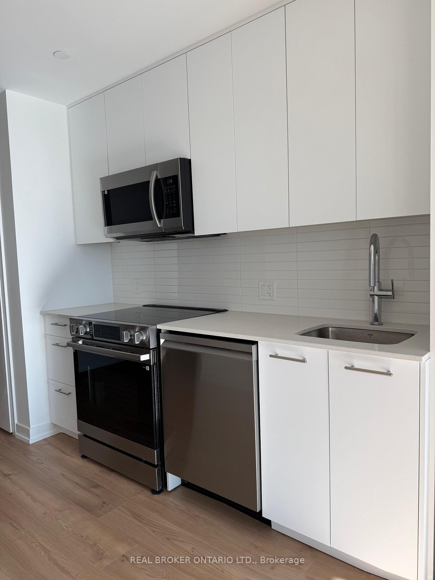 Photo 7 of Unit 1107, 30 Francis Street S, Kitchener, City Commercial Core — HOMEH