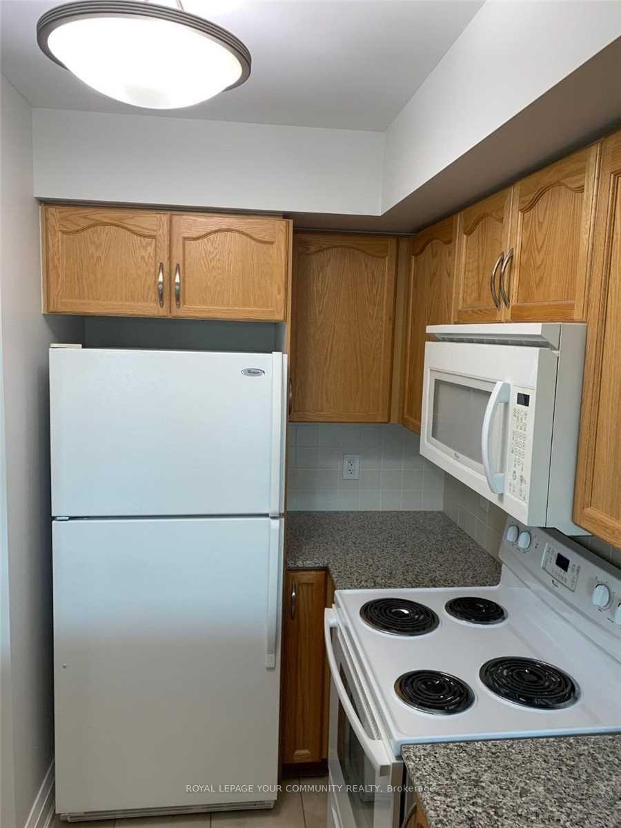 Photo 4 of Unit 406, 30 North Park Road, Vaughan, Beverley Glen — HOMEH