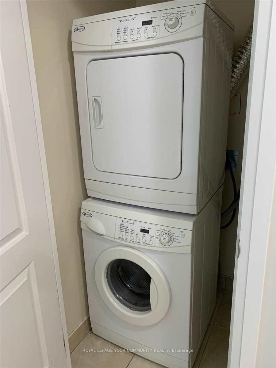 Photo 14 of Unit 406, 30 North Park Road, Vaughan, Beverley Glen — HOMEH