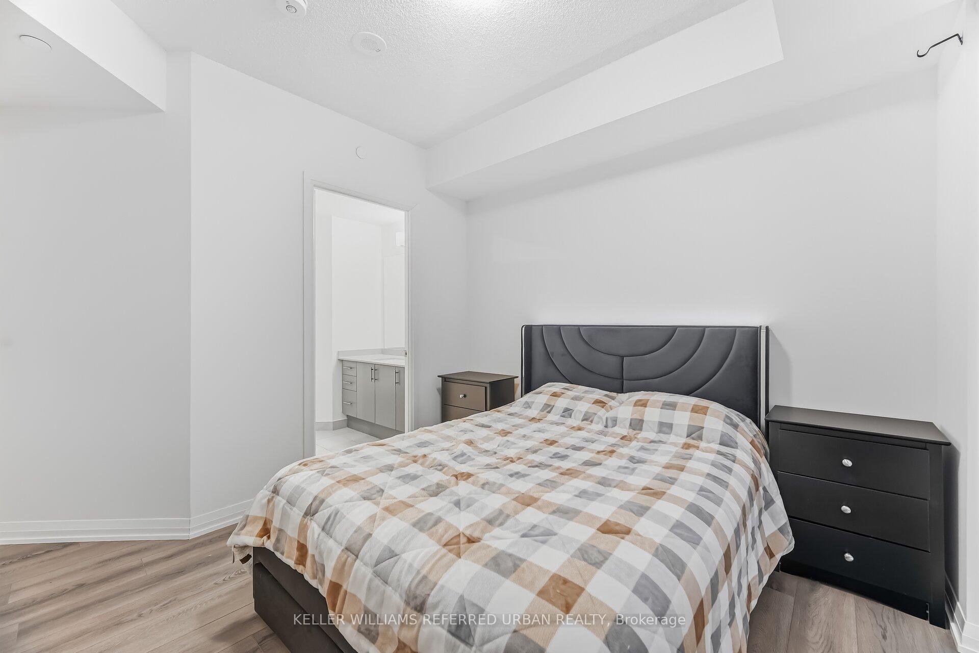 Photo 11 of Unit 1115, 9000 Jane Street, Vaughan, Maple — HOMEH