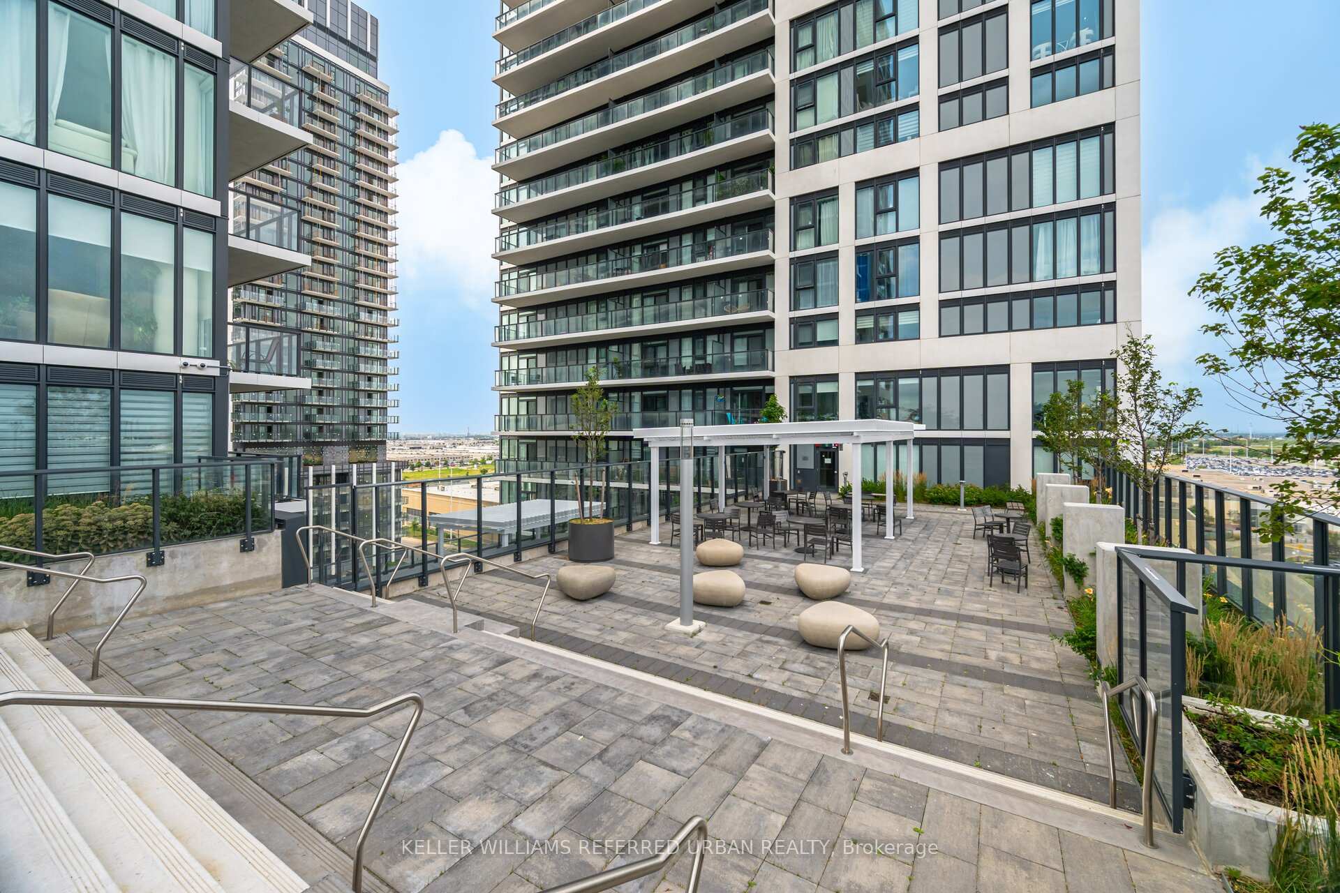 Photo 19 of Unit 1115, 9000 Jane Street, Vaughan, Maple — HOMEH