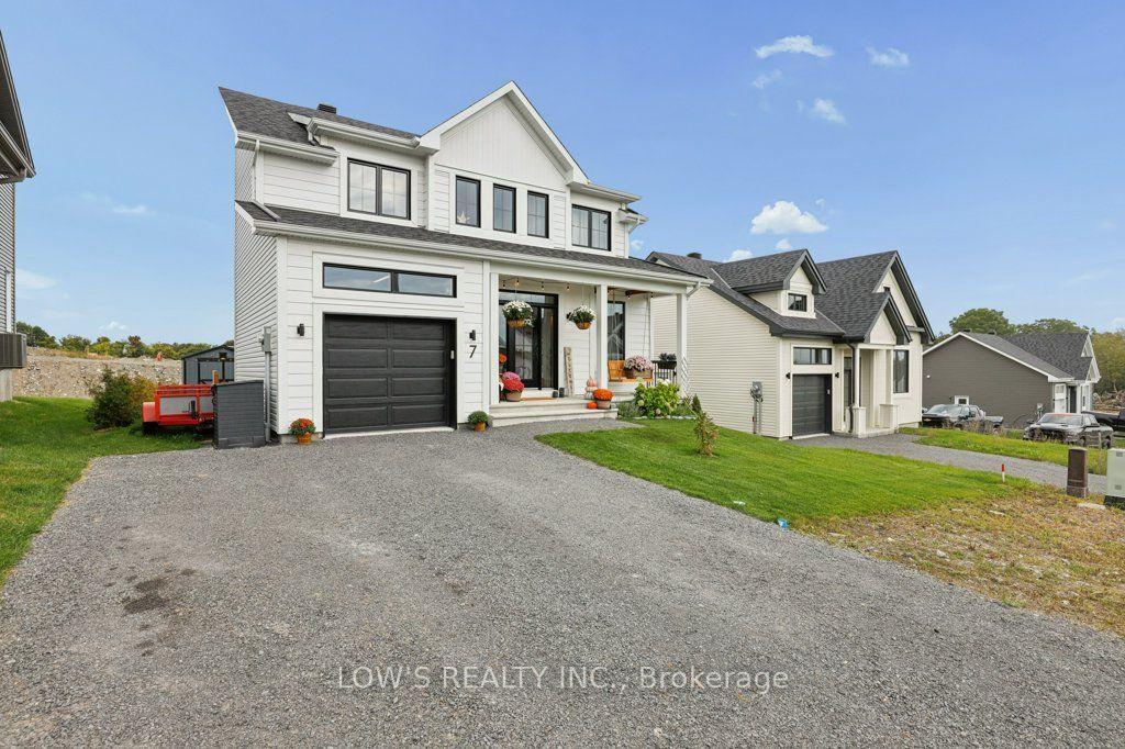 Photo 4 of 7 Arber Street, Champlain, Vankleek Hill — HOMEH