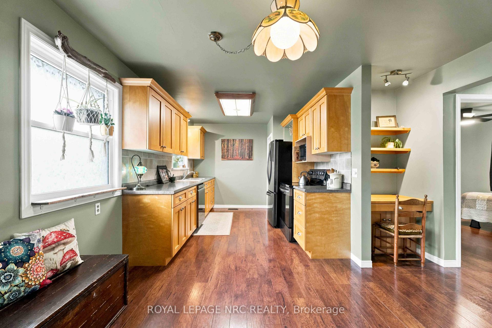 Photo 6 of 3302 Vine Street, Lincoln, Lincoln-Jordan/Vineland — HOMEH