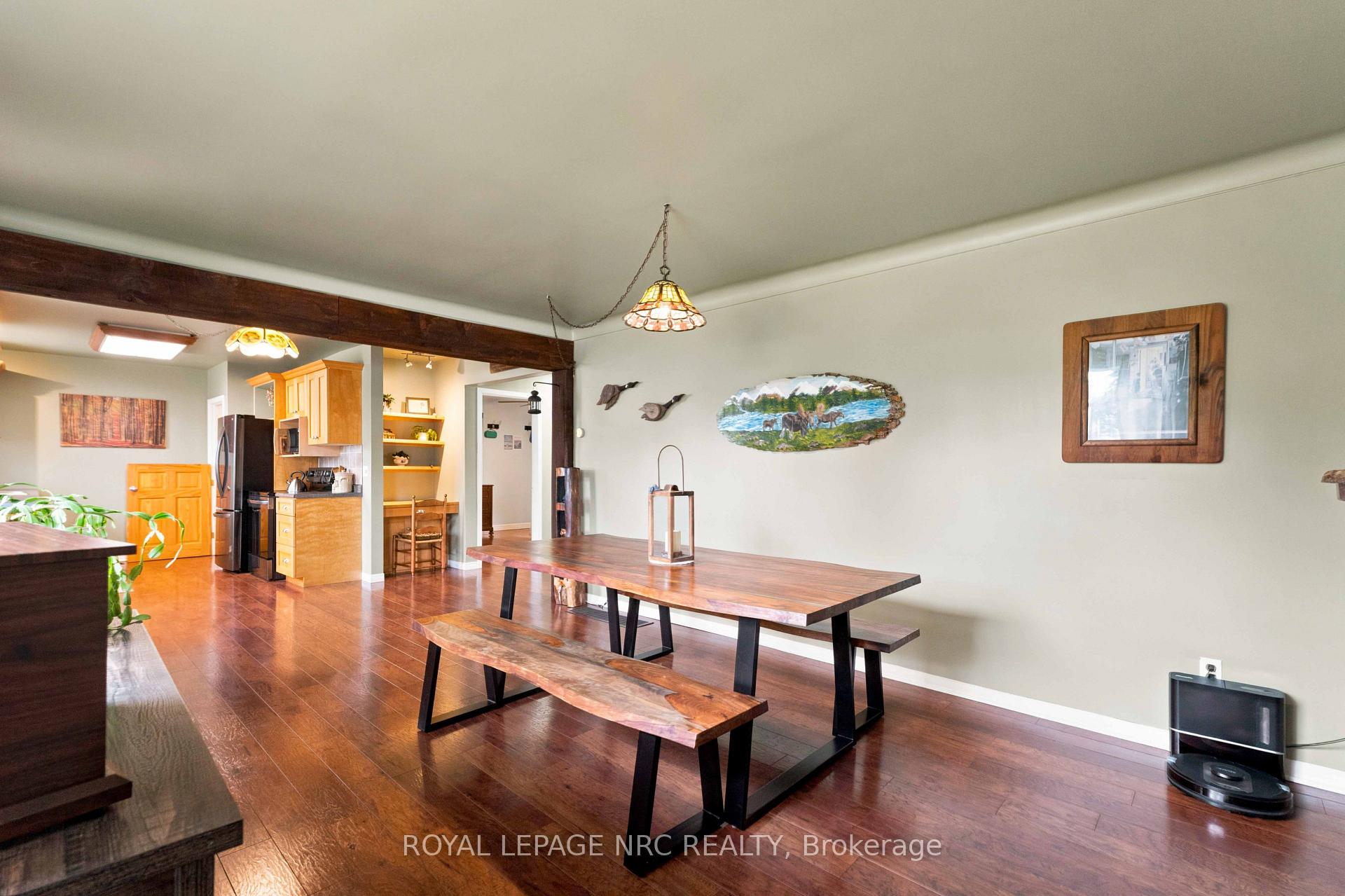 Photo 11 of 3302 Vine Street, Lincoln, Lincoln-Jordan/Vineland — HOMEH