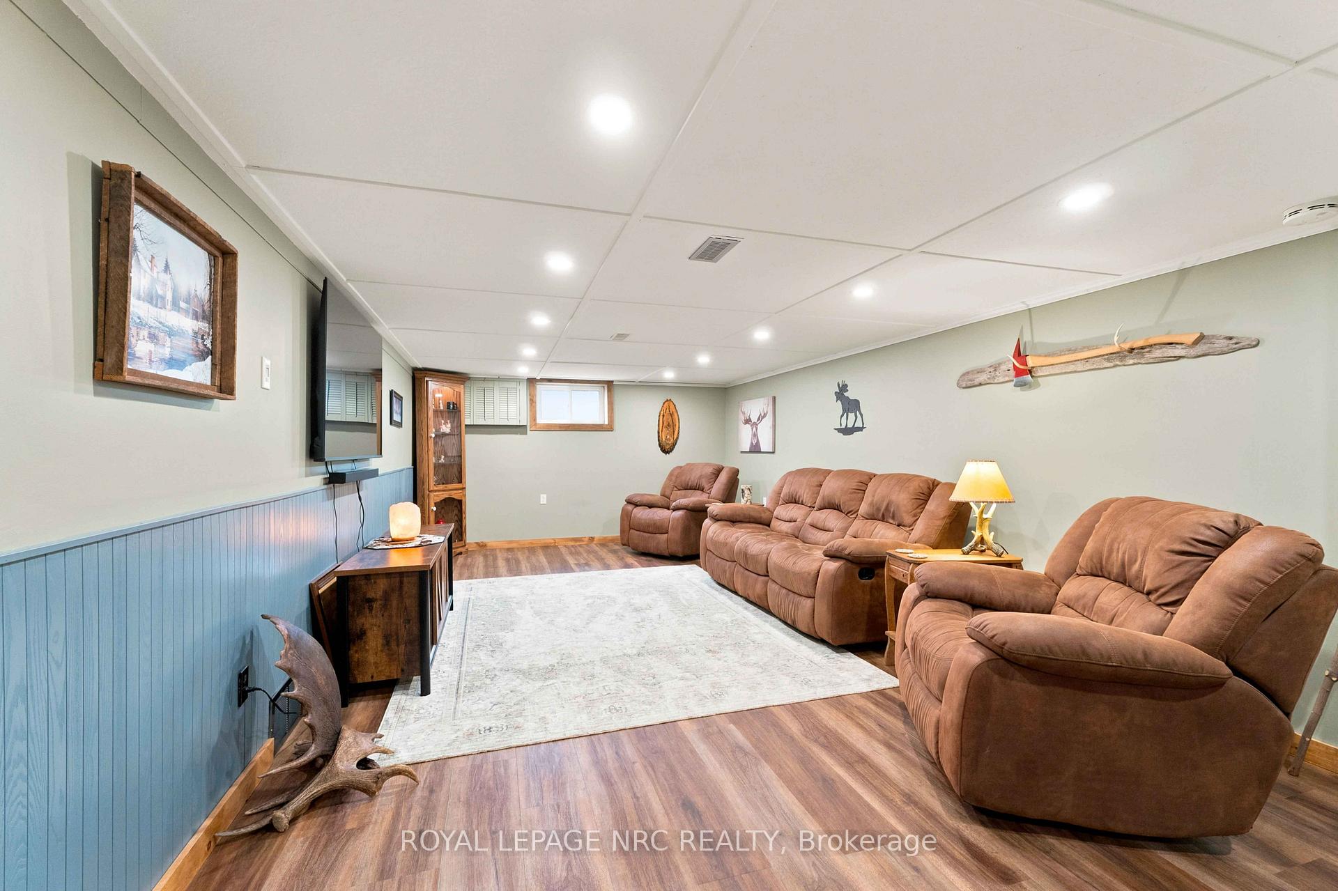 Photo 23 of 3302 Vine Street, Lincoln, Lincoln-Jordan/Vineland — HOMEH