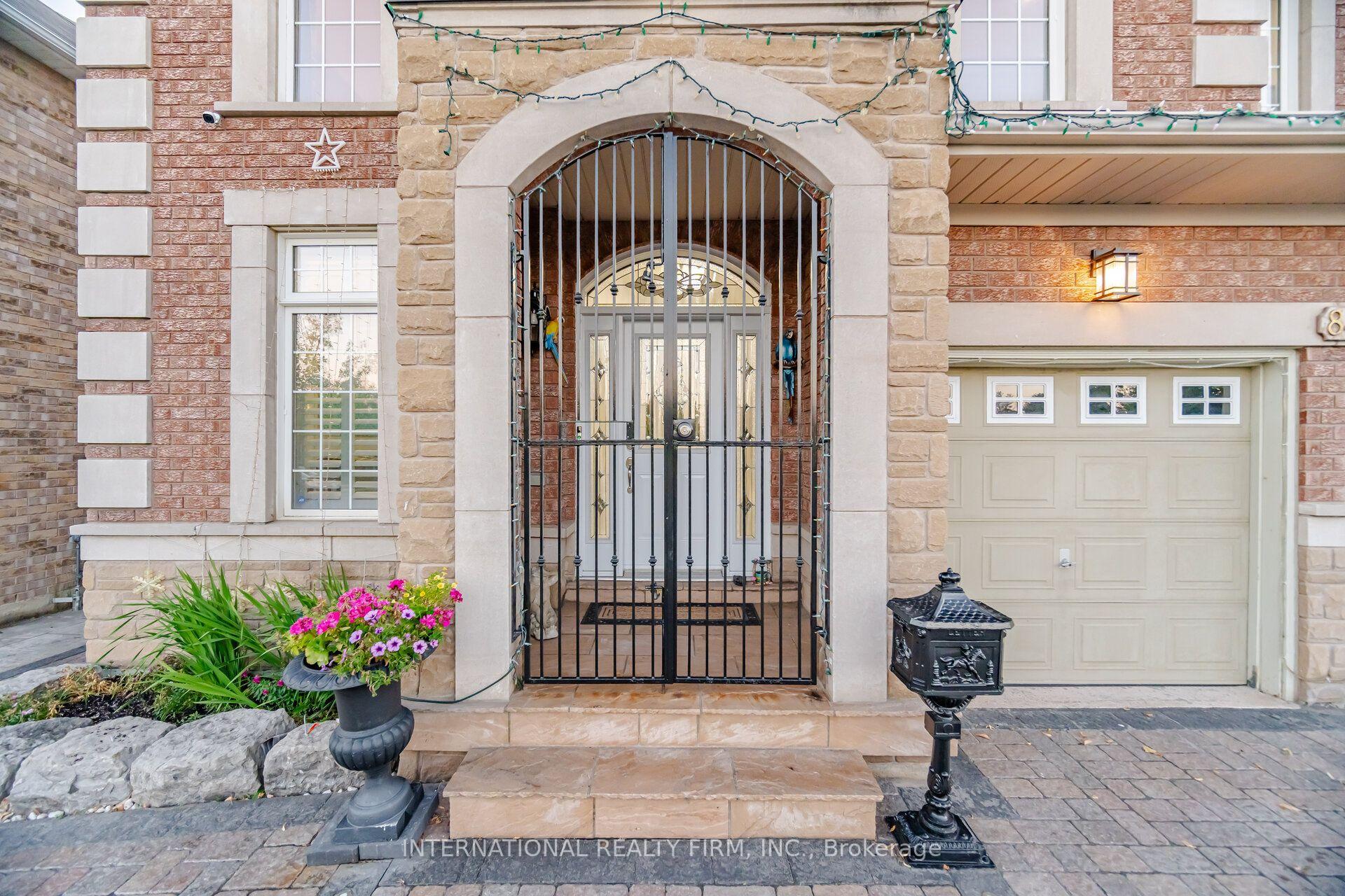Photo 3 of 84 Fred Young Drive, North York, Downsview-Roding-CFB — HOMEH