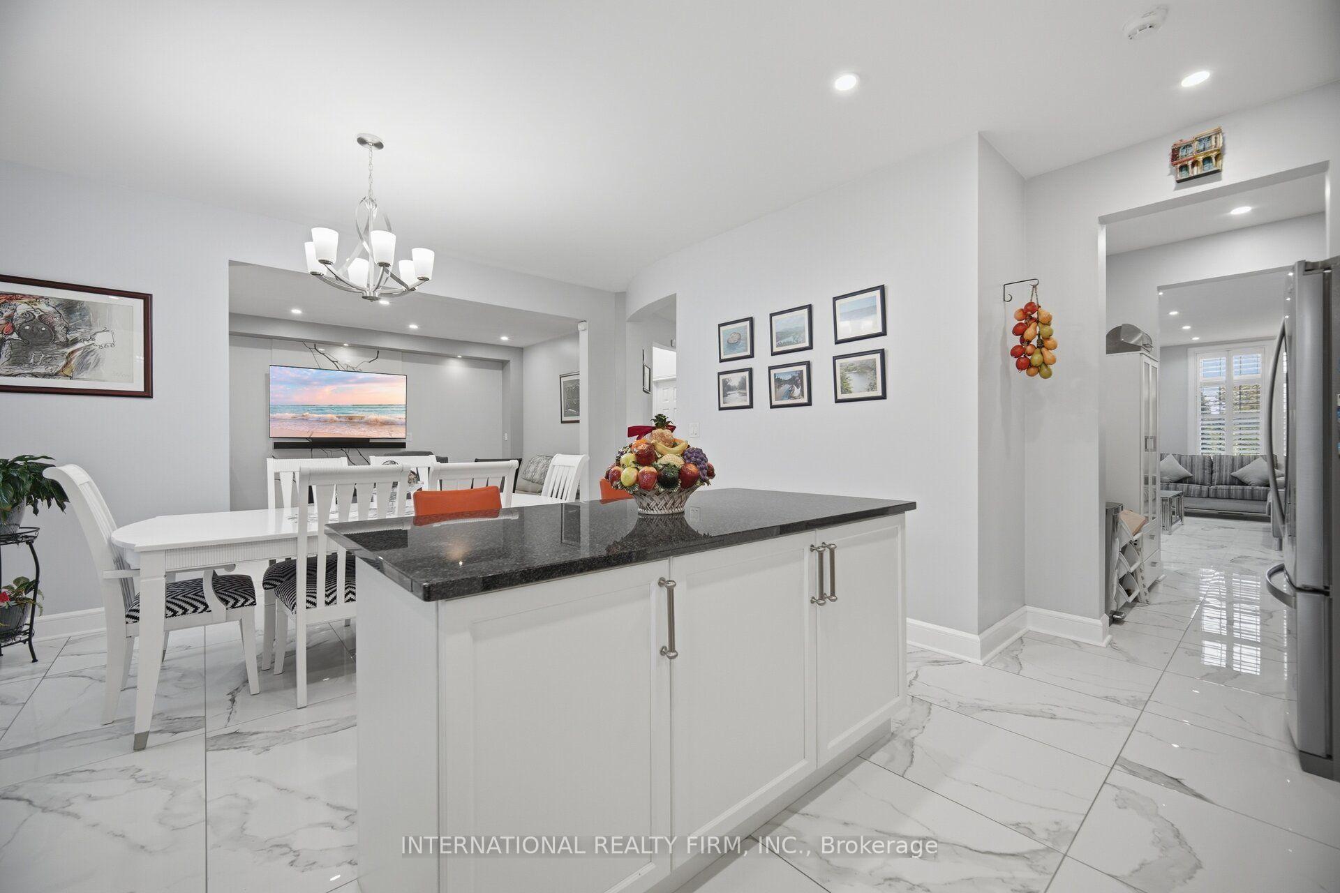 Photo 11 of 84 Fred Young Drive, North York, Downsview-Roding-CFB — HOMEH