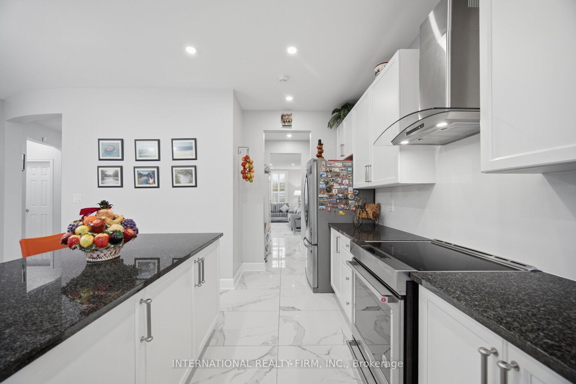 Photo 12 of 84 Fred Young Drive, North York, Downsview-Roding-CFB — HOMEH
