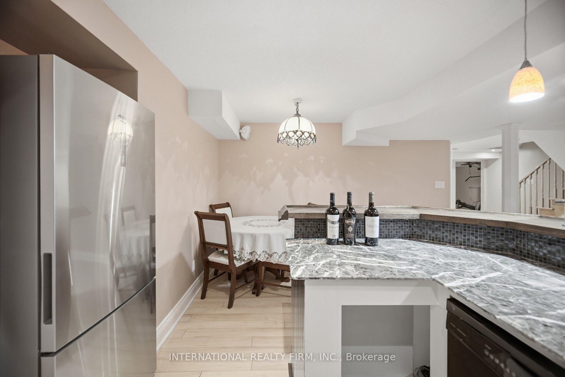 Photo 35 of 84 Fred Young Drive, North York, Downsview-Roding-CFB — HOMEH