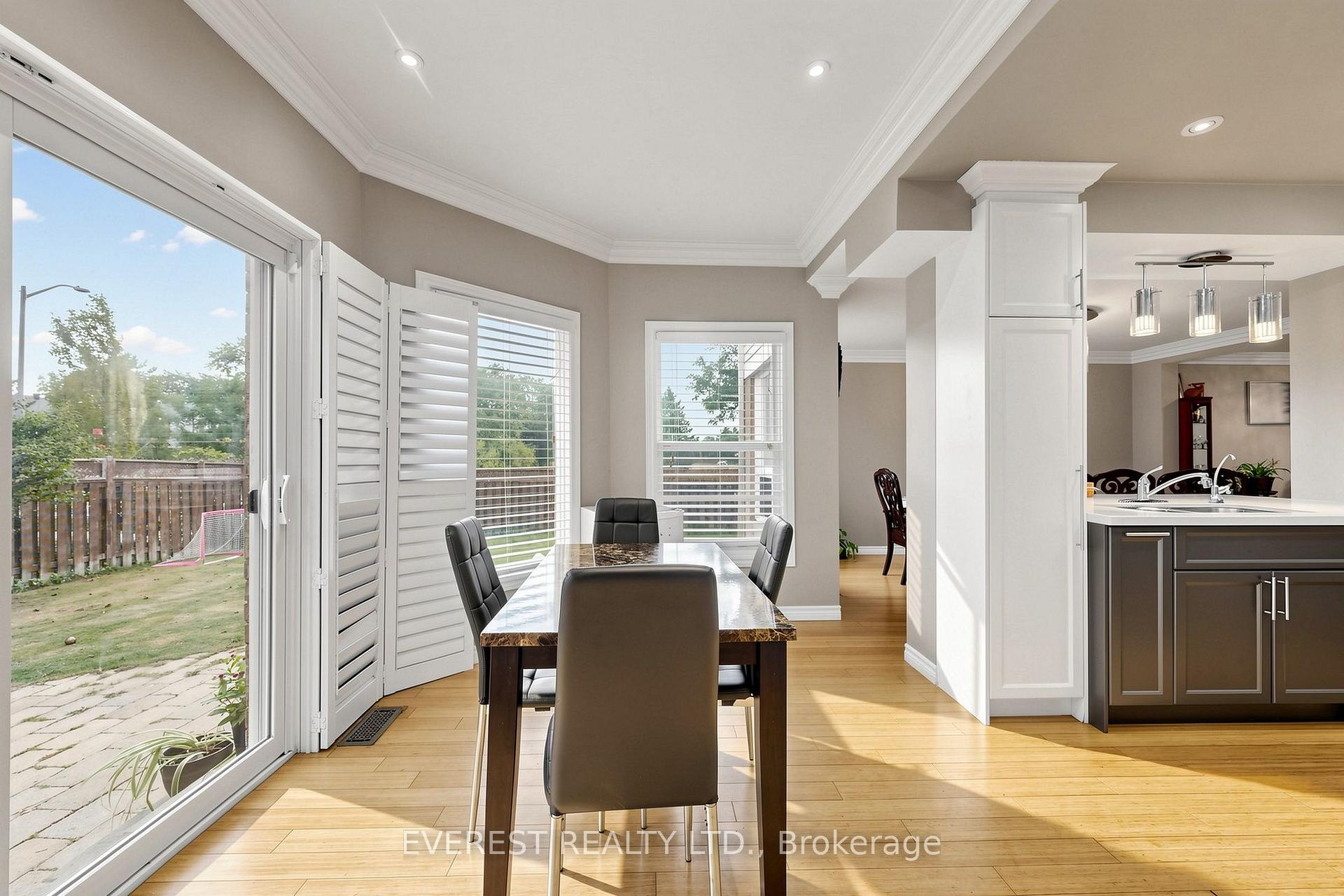 Photo 16 of 7 Tarlton Court, Vaughan, Brownridge — HOMEH