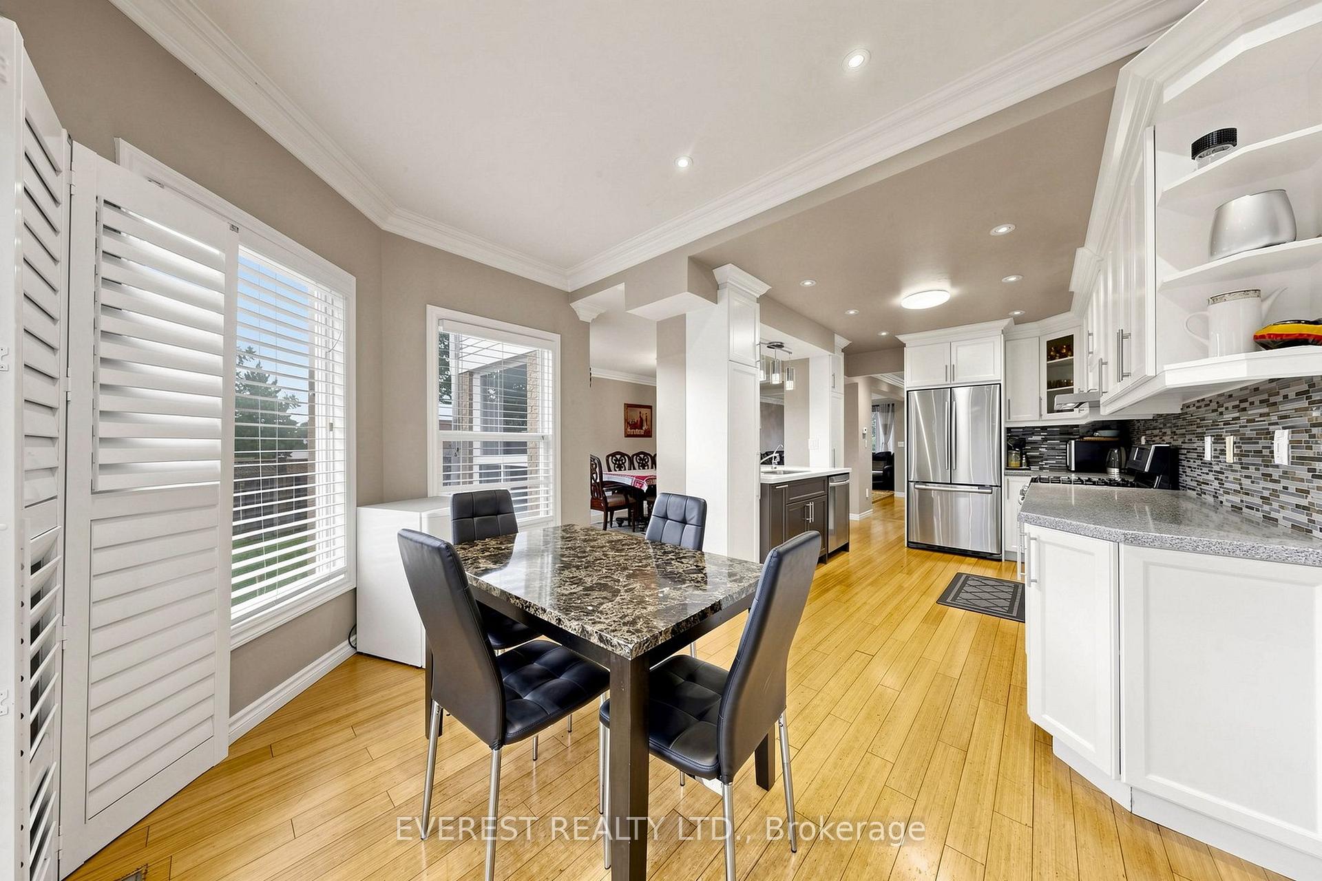 Photo 17 of 7 Tarlton Court, Vaughan, Brownridge — HOMEH