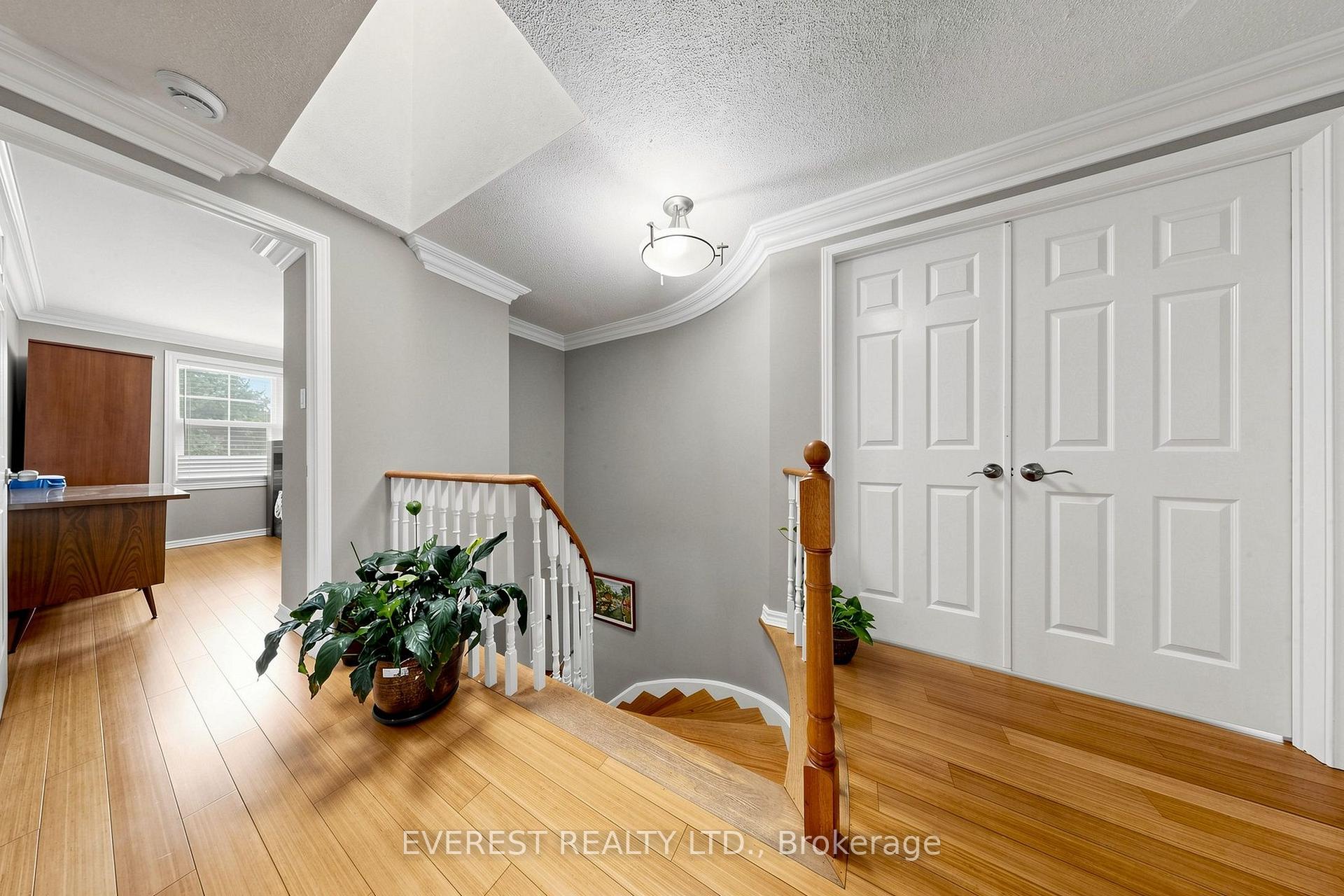 Photo 19 of 7 Tarlton Court, Vaughan, Brownridge — HOMEH