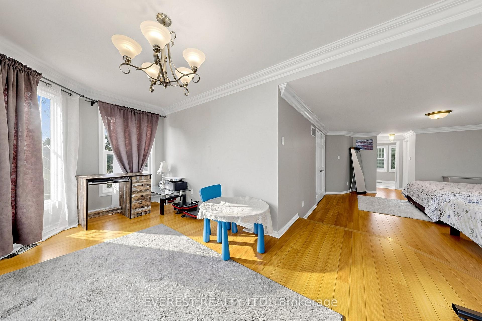 Photo 21 of 7 Tarlton Court, Vaughan, Brownridge — HOMEH