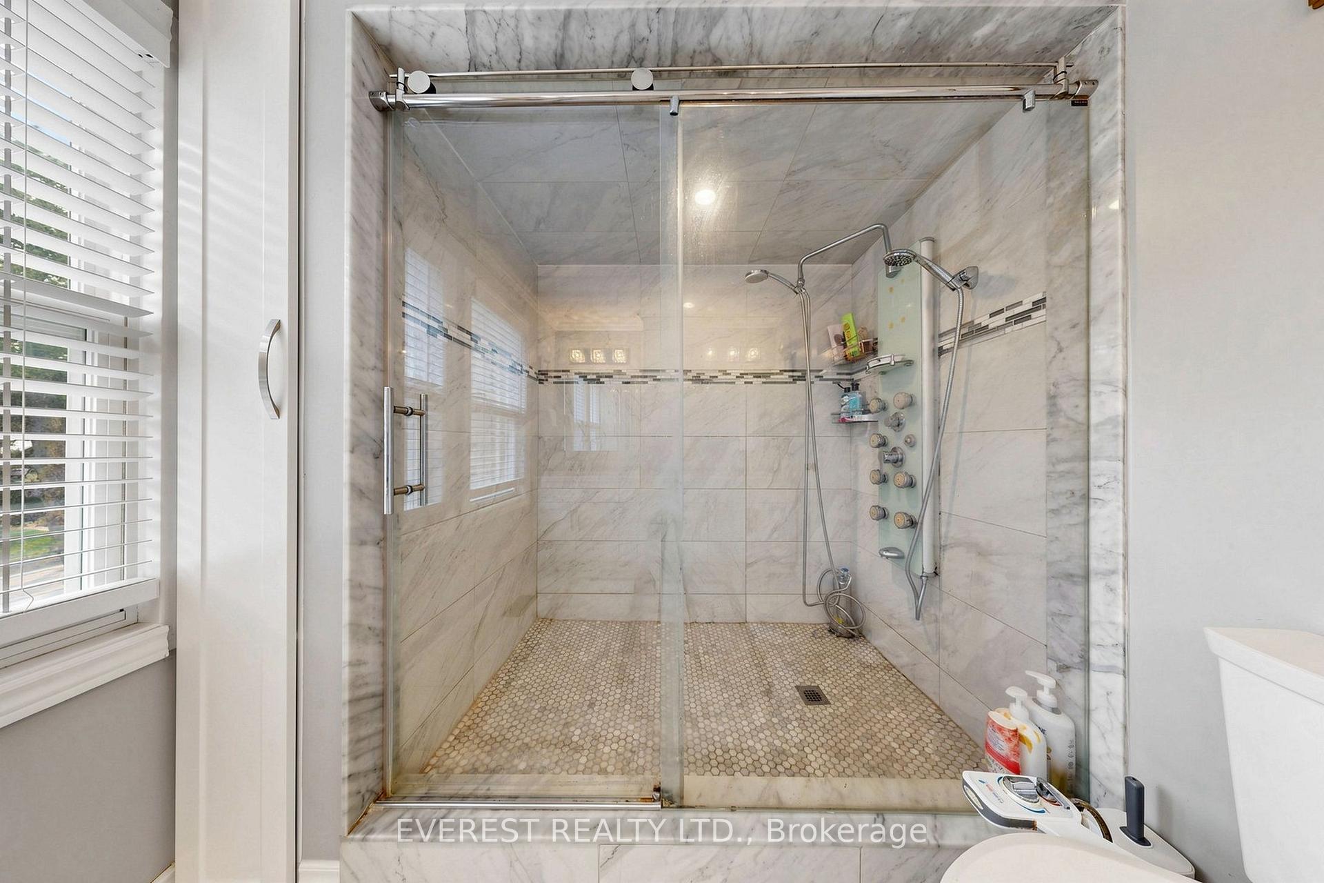 Photo 25 of 7 Tarlton Court, Vaughan, Brownridge — HOMEH