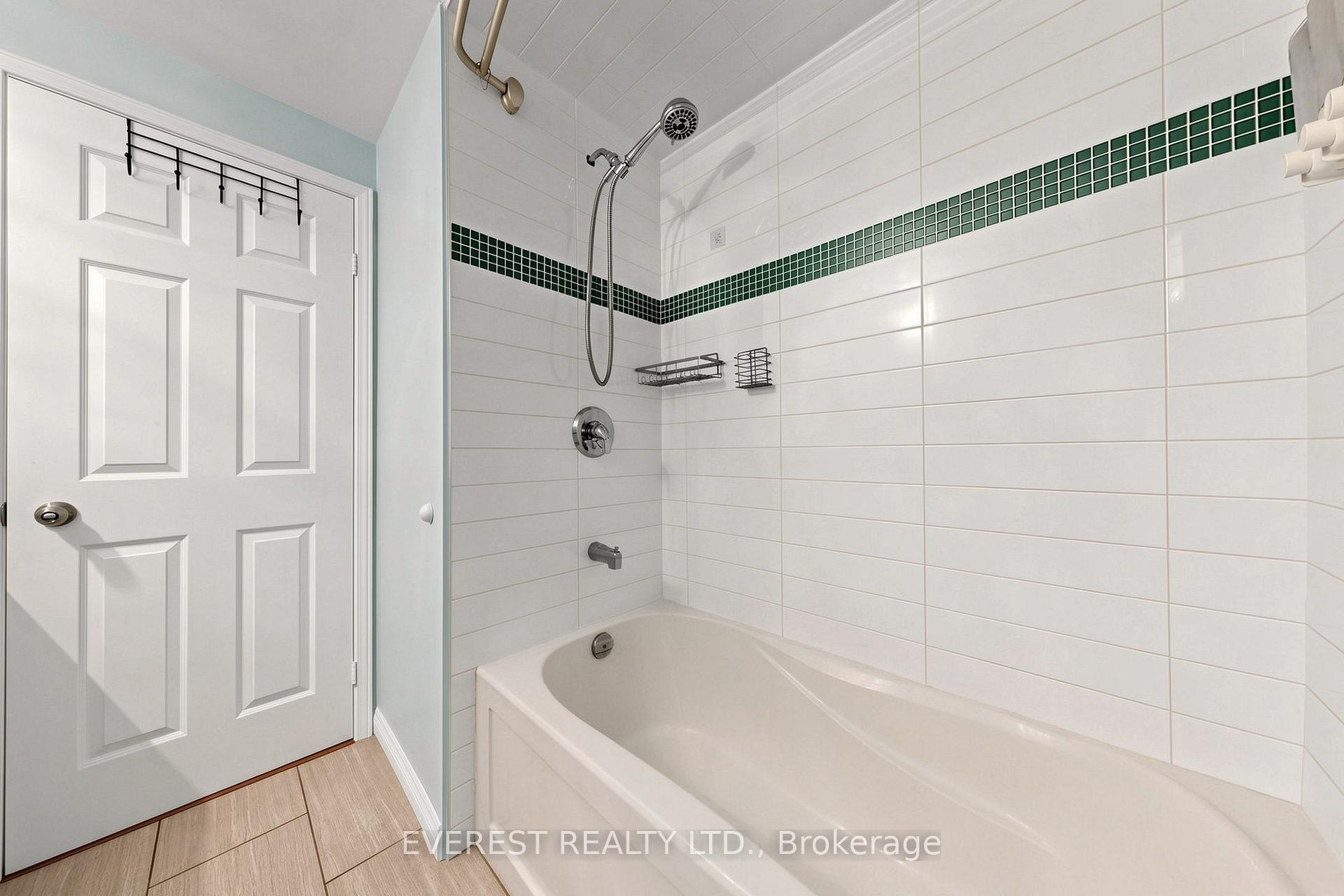 Photo 34 of 7 Tarlton Court, Vaughan, Brownridge — HOMEH