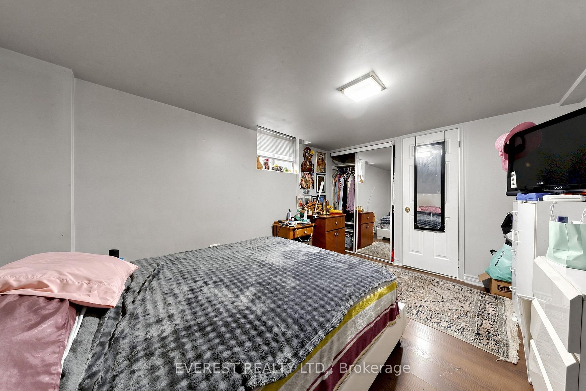 Photo 36 of 7 Tarlton Court, Vaughan, Brownridge — HOMEH