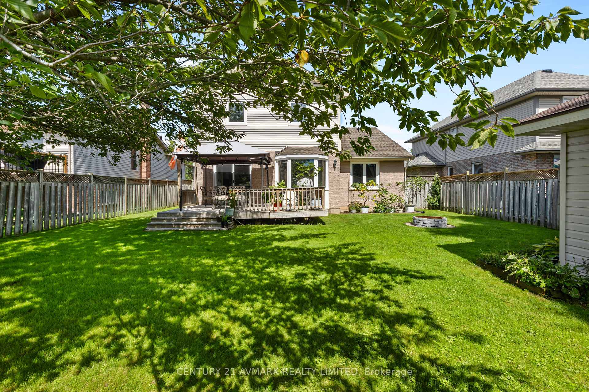 Photo 34 of 65 Wellandvale Drive, Welland, N. Welland — HOMEH