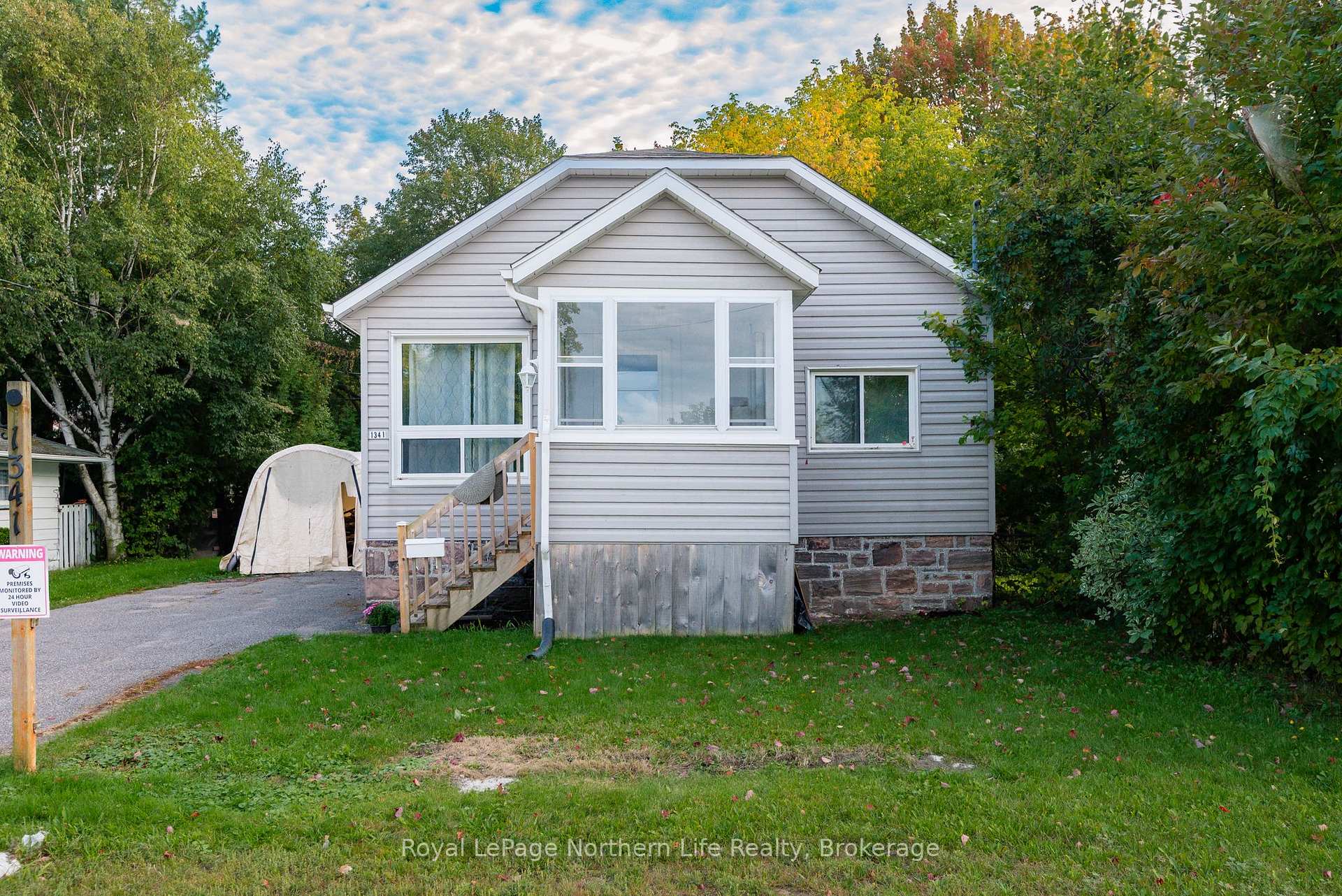 Photo 2 of 1341 Wyld Street, North Bay, Central — HOMEH