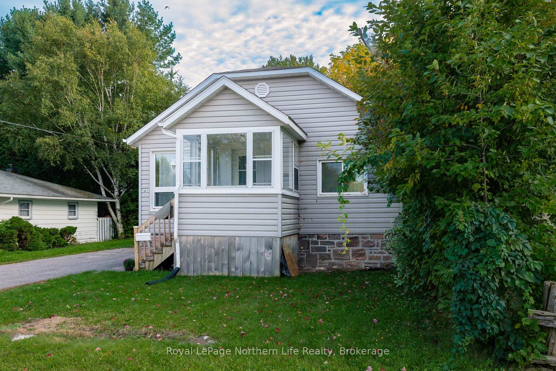Photo 3 of 1341 Wyld Street, North Bay, Central — HOMEH