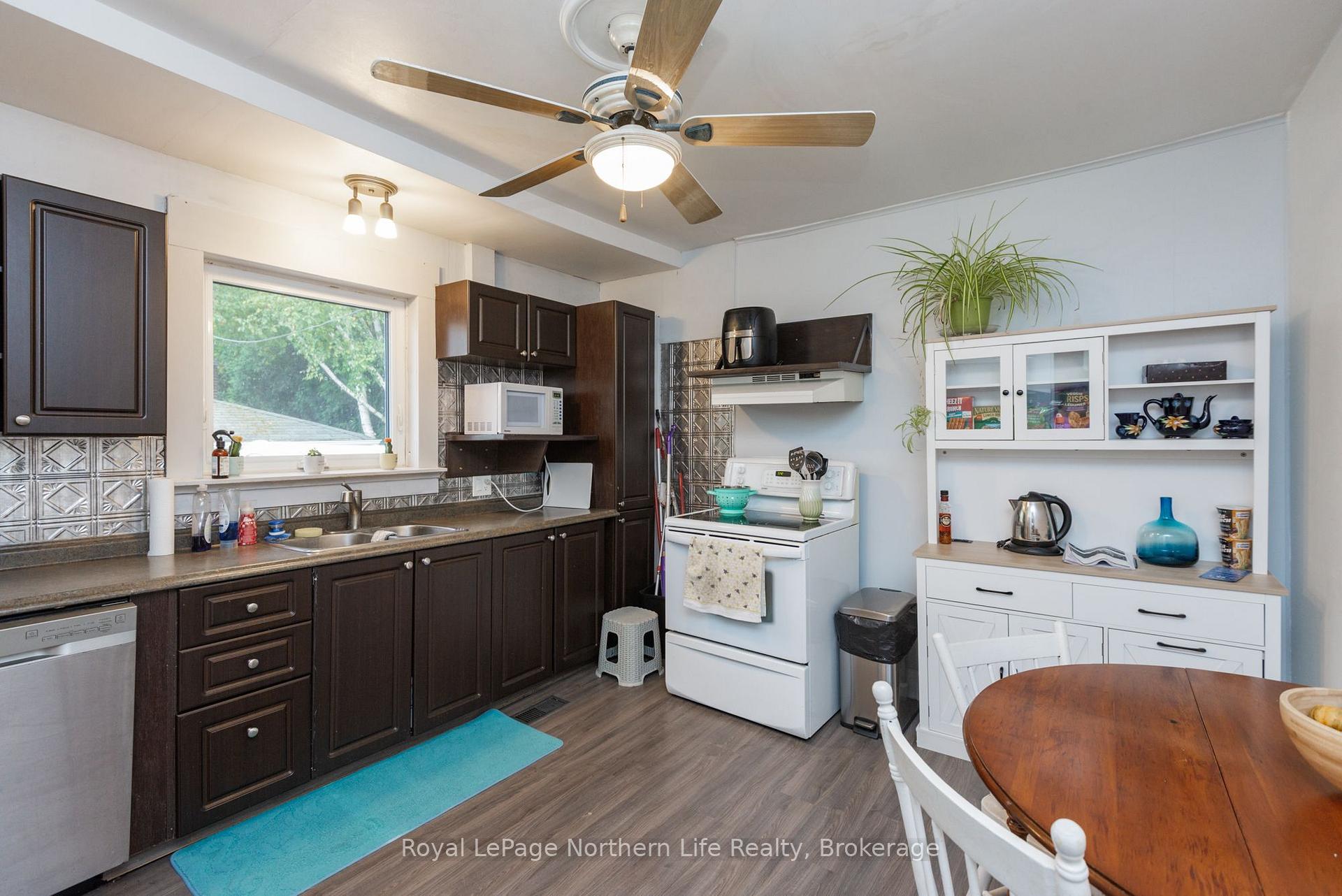 Photo 11 of 1341 Wyld Street, North Bay, Central — HOMEH
