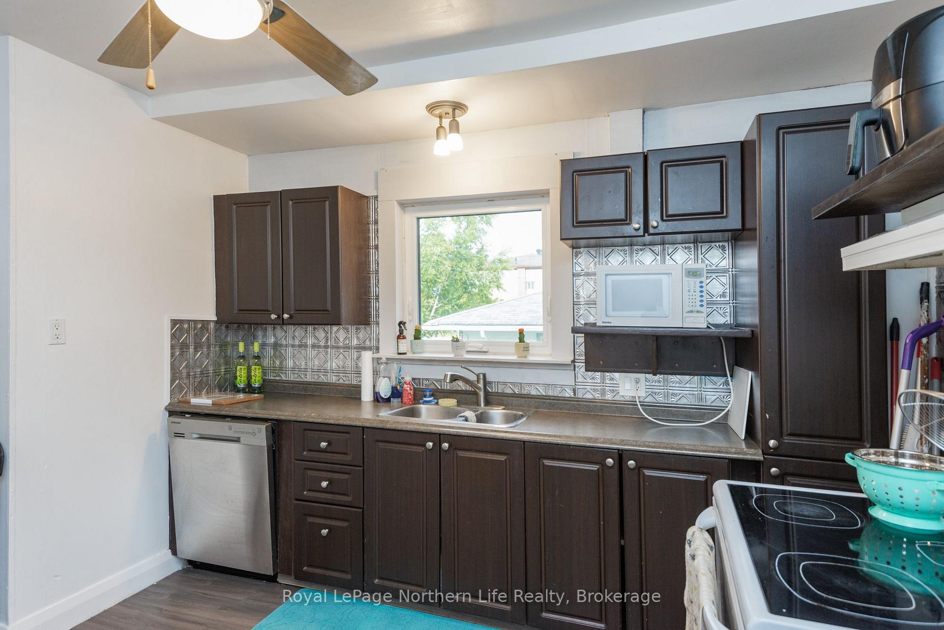 Photo 12 of 1341 Wyld Street, North Bay, Central — HOMEH
